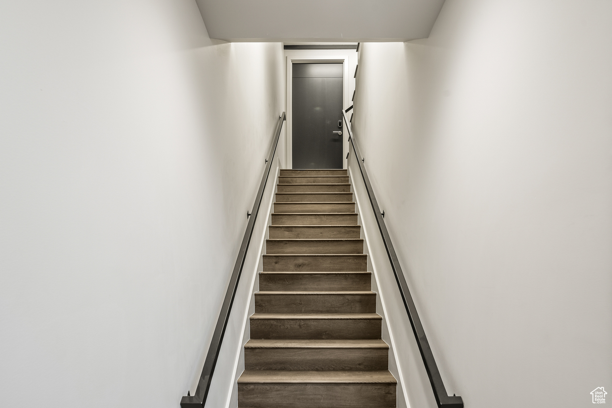 4554 N FORESTDALE DR