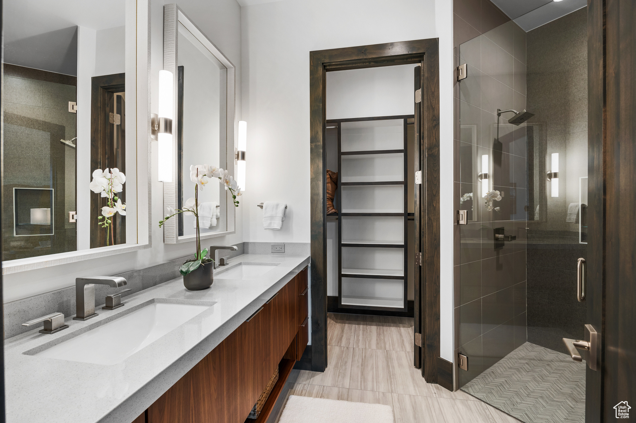 2446 E FLAT TOP MOUNTAIN DR #JH10