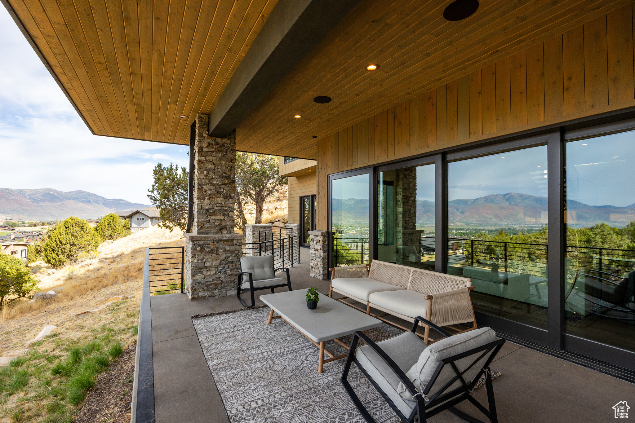 2446 E FLAT TOP MOUNTAIN DR #JH10