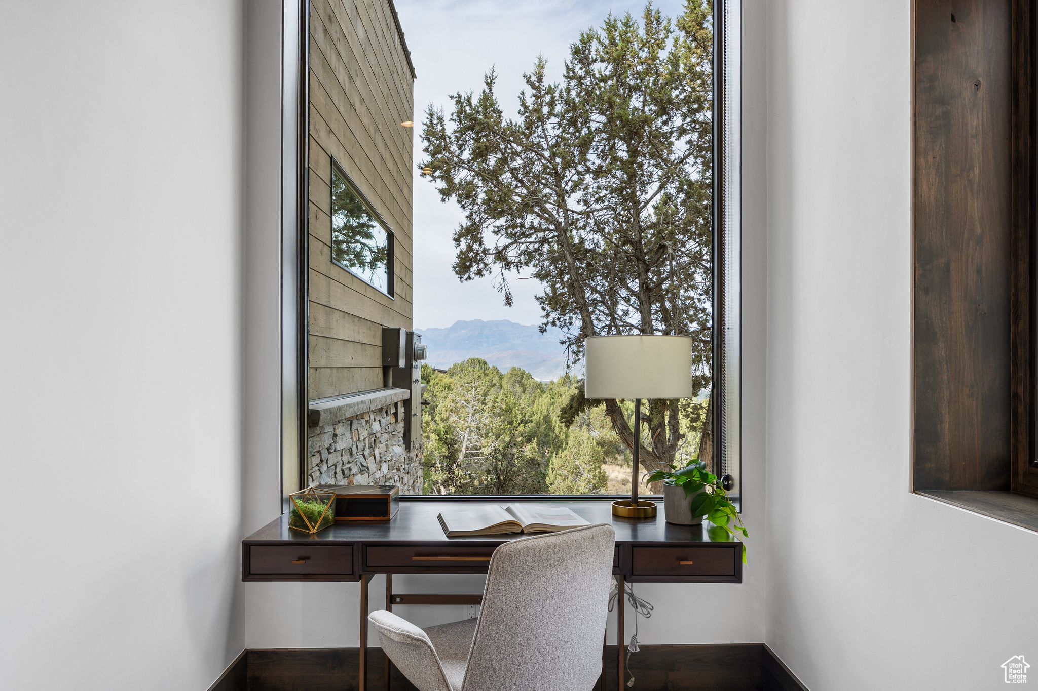 2446 E FLAT TOP MOUNTAIN DR #JH10