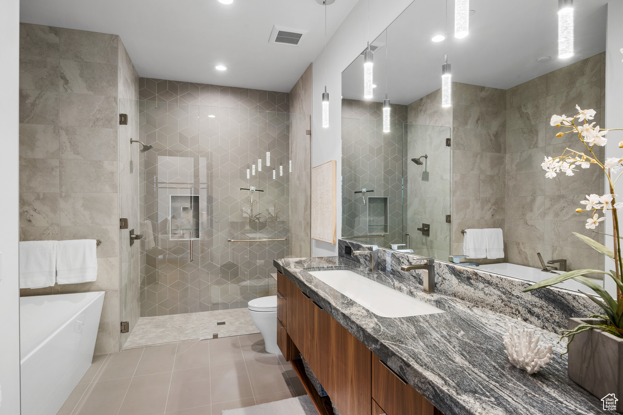 2446 E FLAT TOP MOUNTAIN DR #JH10