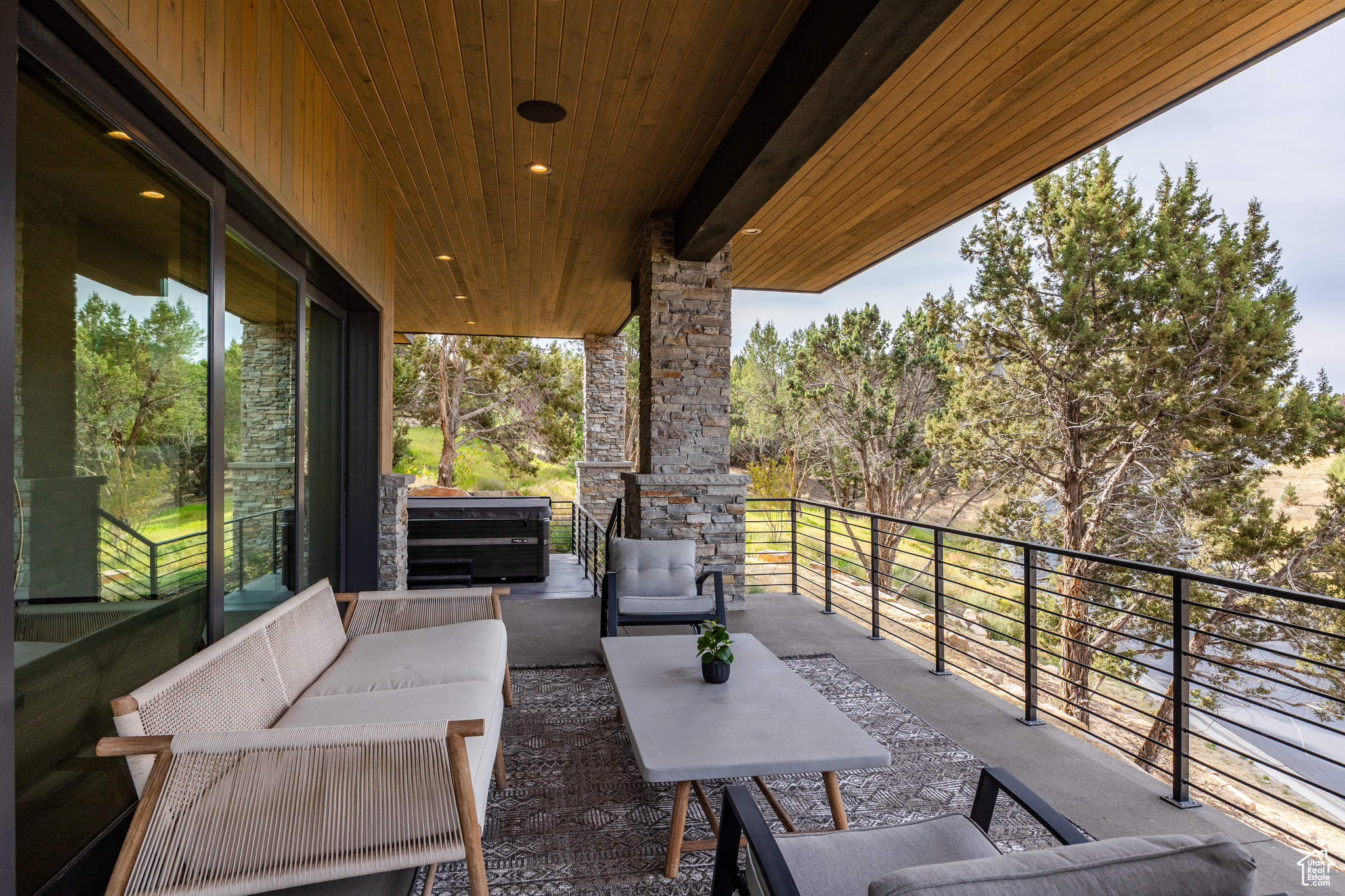 2446 E FLAT TOP MOUNTAIN DR #JH10