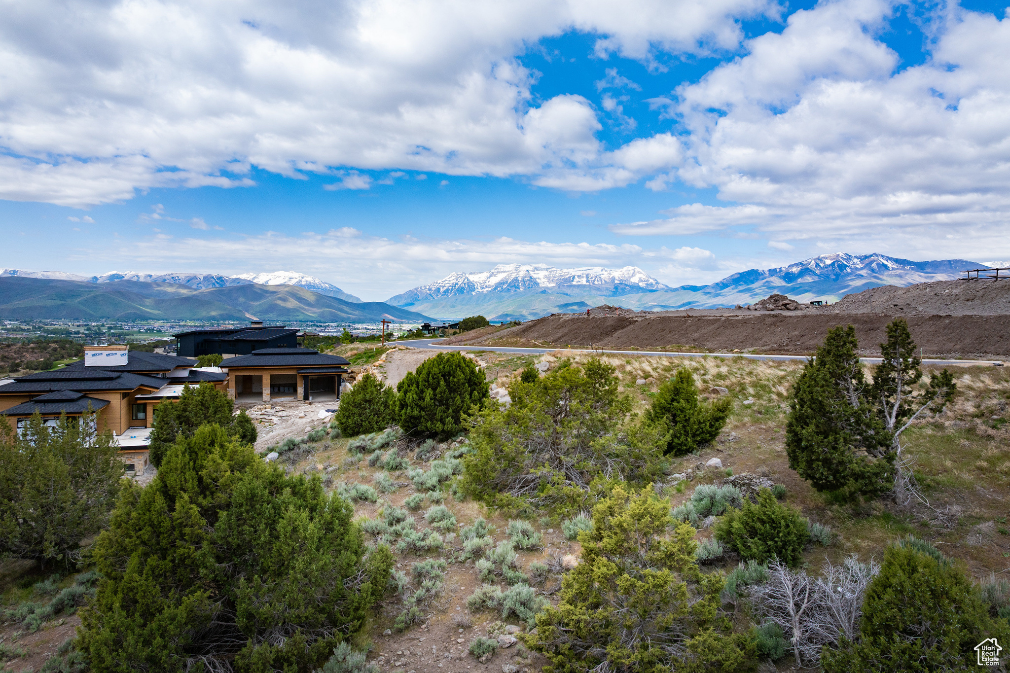 2762 E BOULDER TOP LOOP