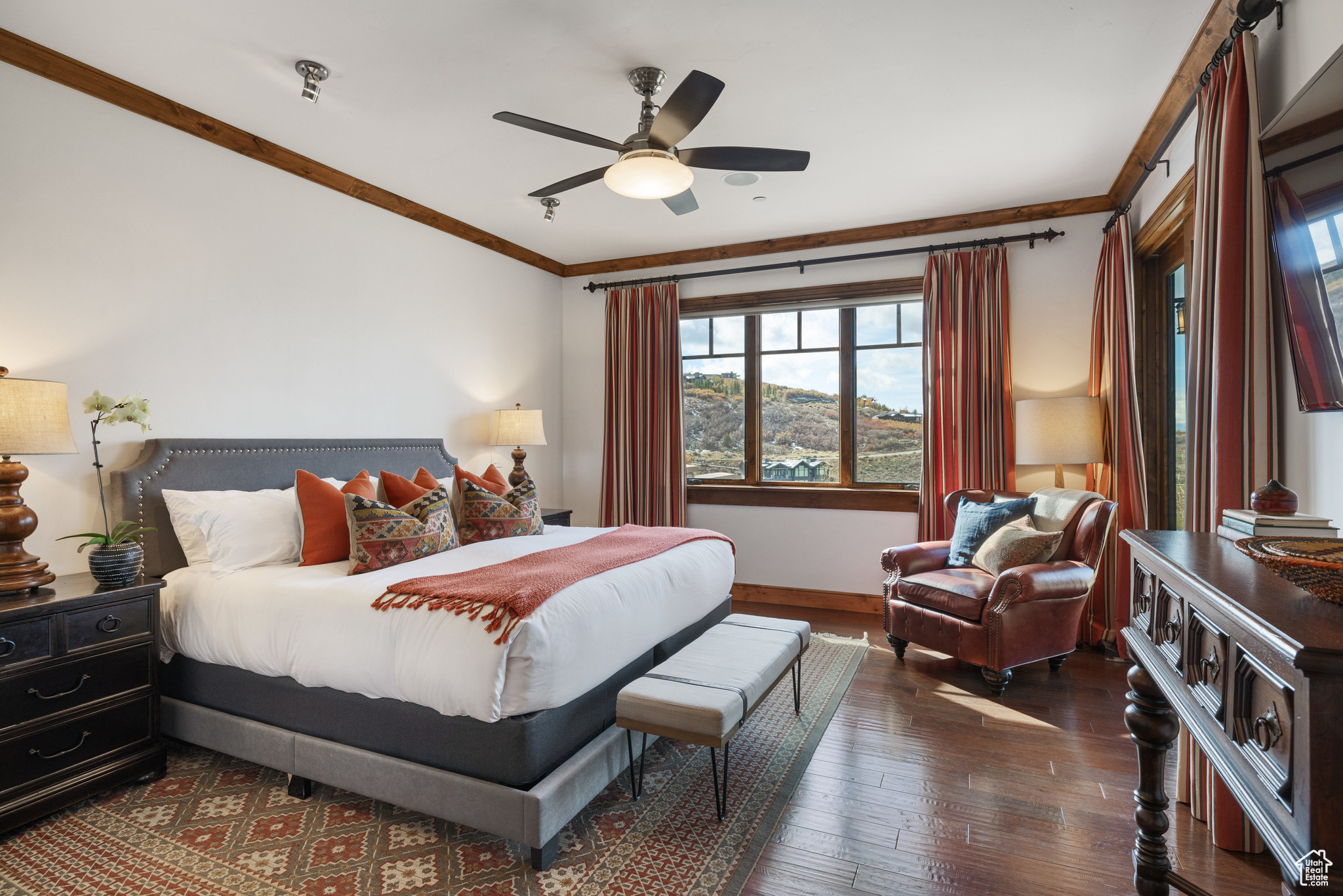 9835 N TUHAYE PARK DR