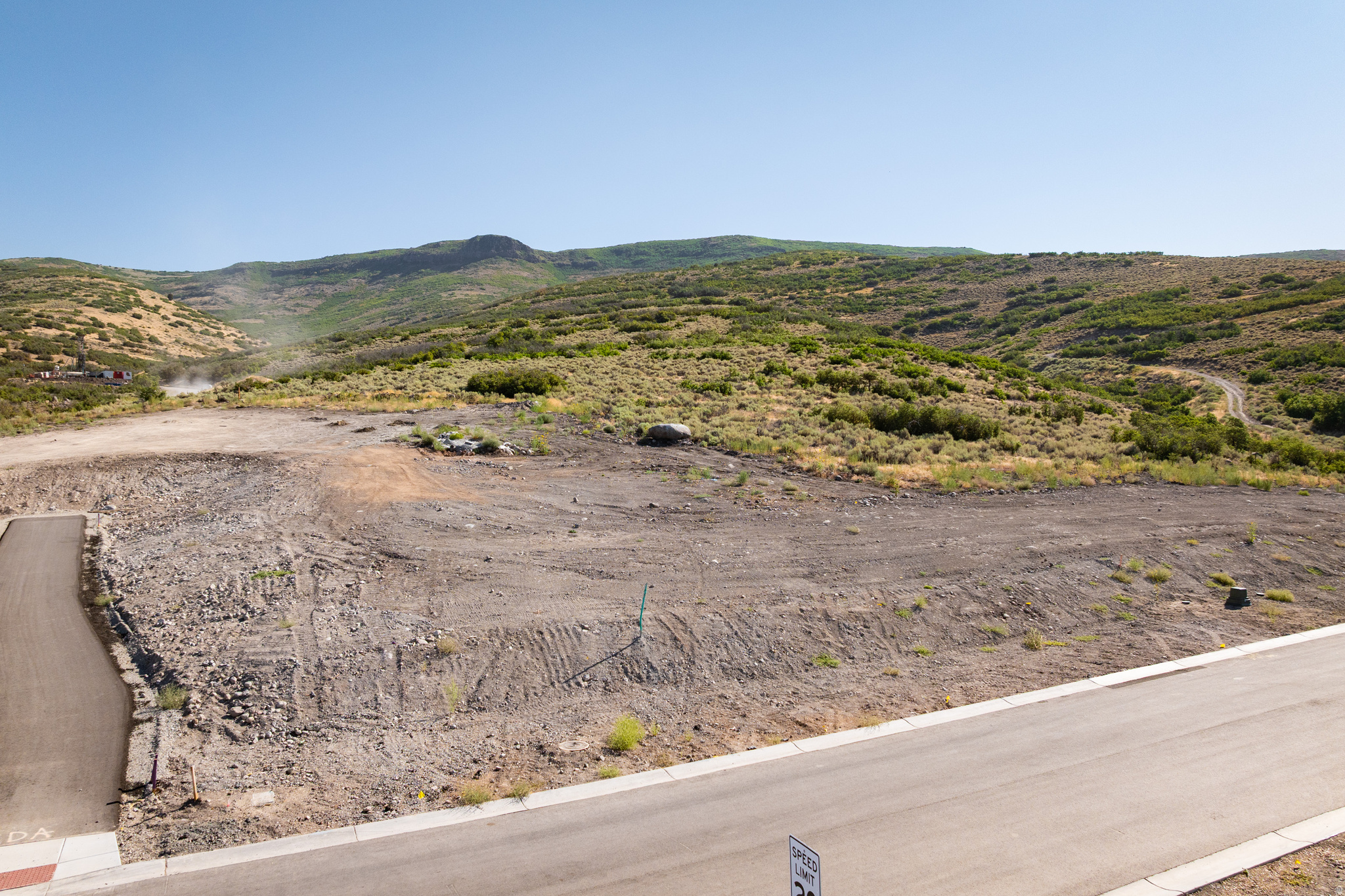 1221 E COYOTE VIEW CIR