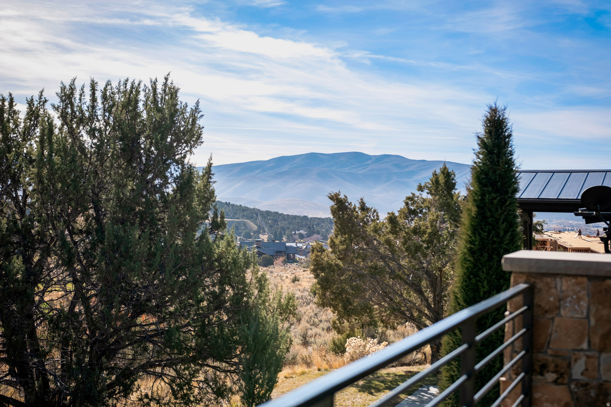 686 N RED MOUNTAIN CT #226