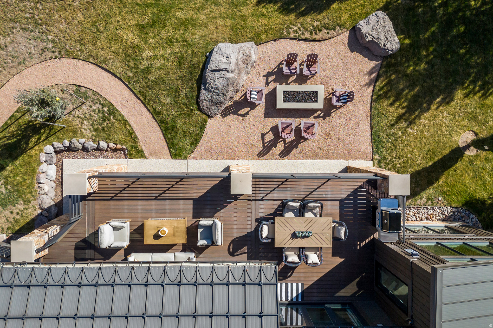 686 N RED MOUNTAIN CT #226