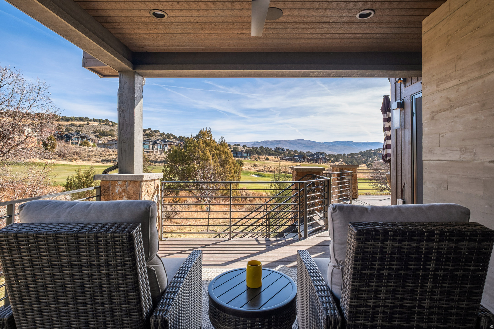 686 N RED MOUNTAIN CT #226