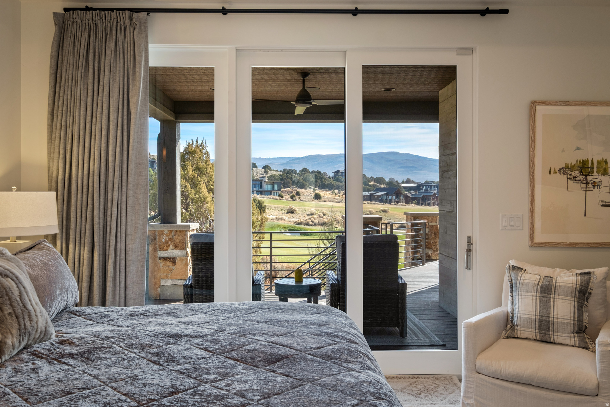 686 N RED MOUNTAIN CT #226