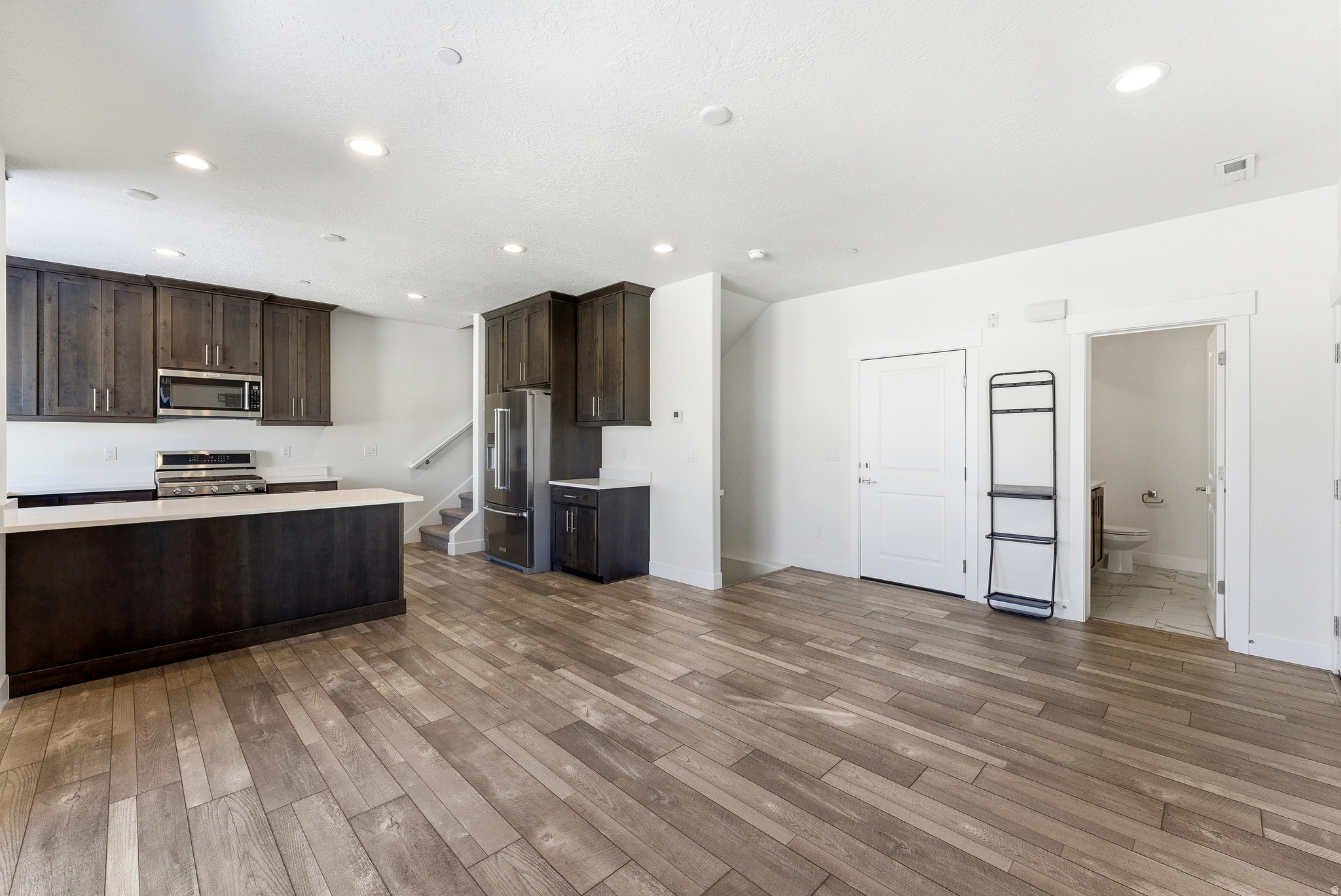 3342 SANTA FE RD
