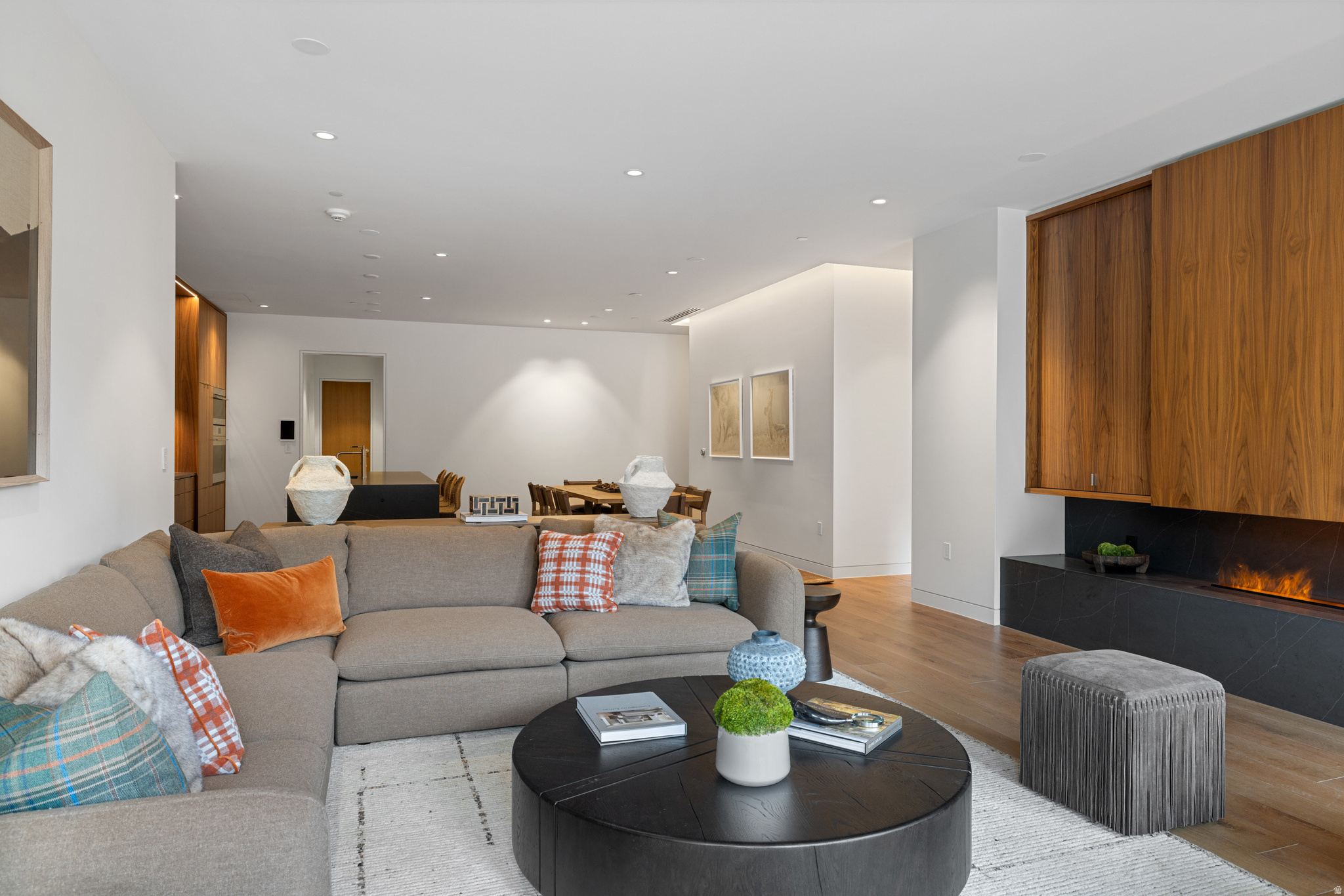 3267 W DEER HOLLOW RD #2402