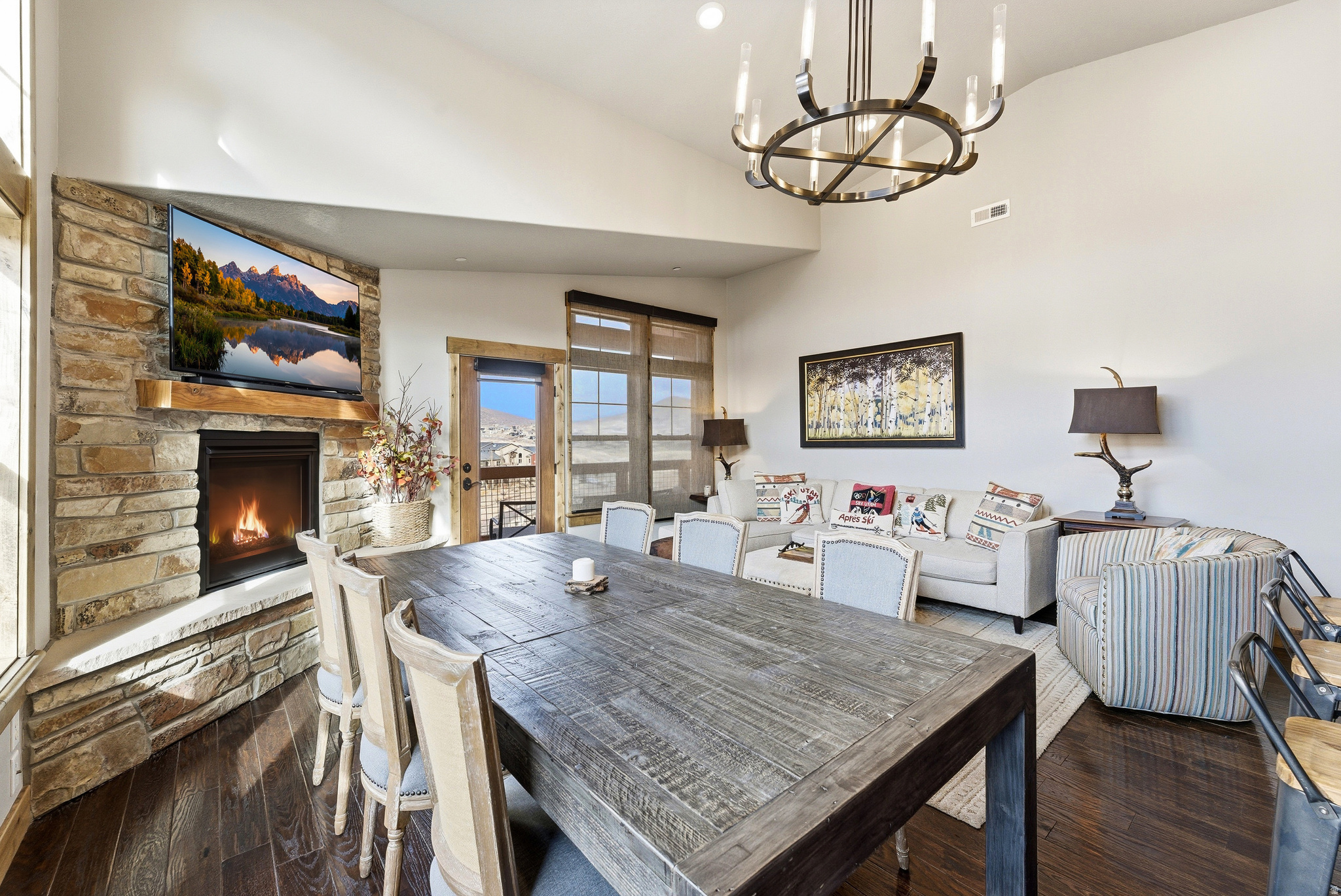 1288 DEER PARK CIR #302