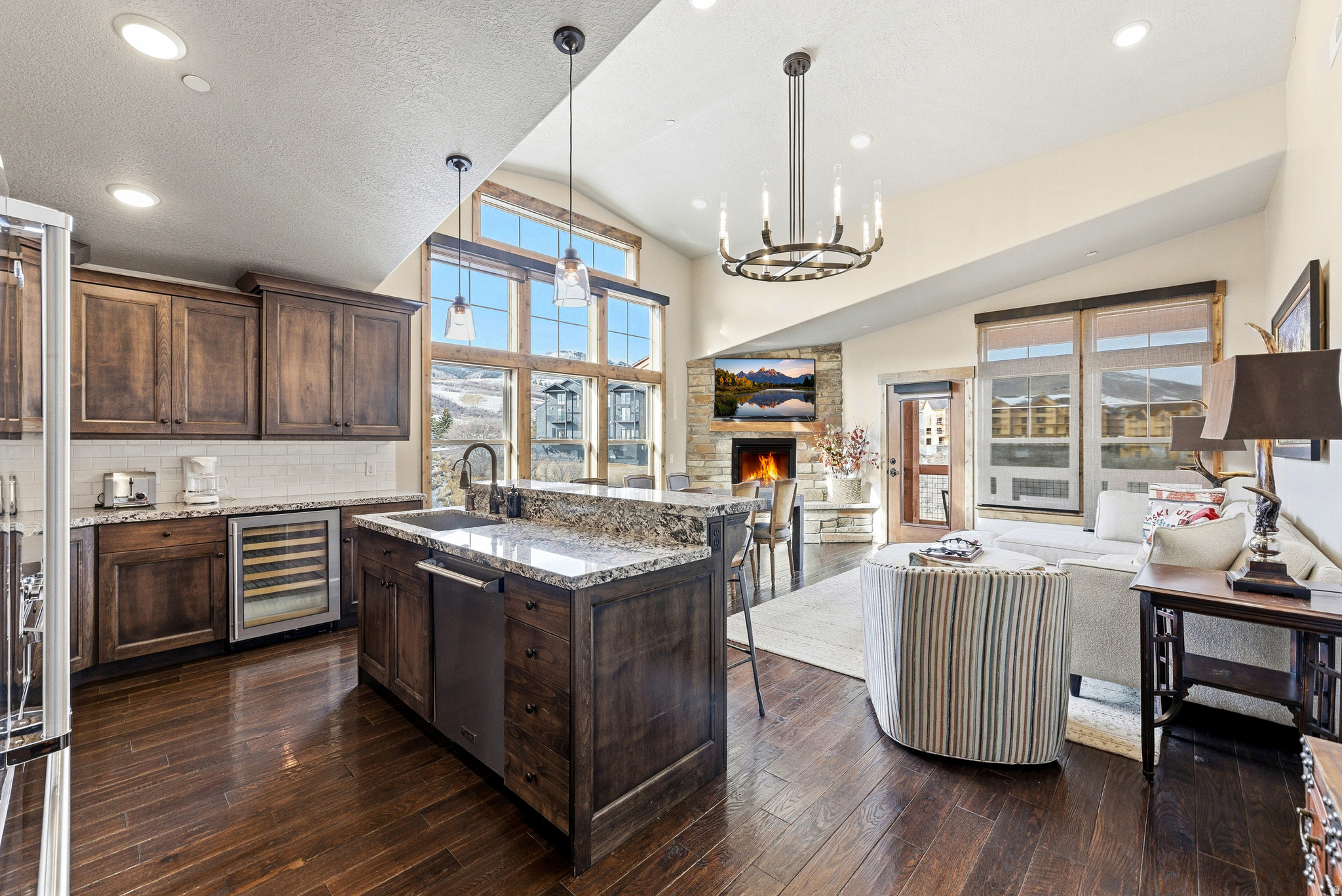 1288 DEER PARK CIR #302