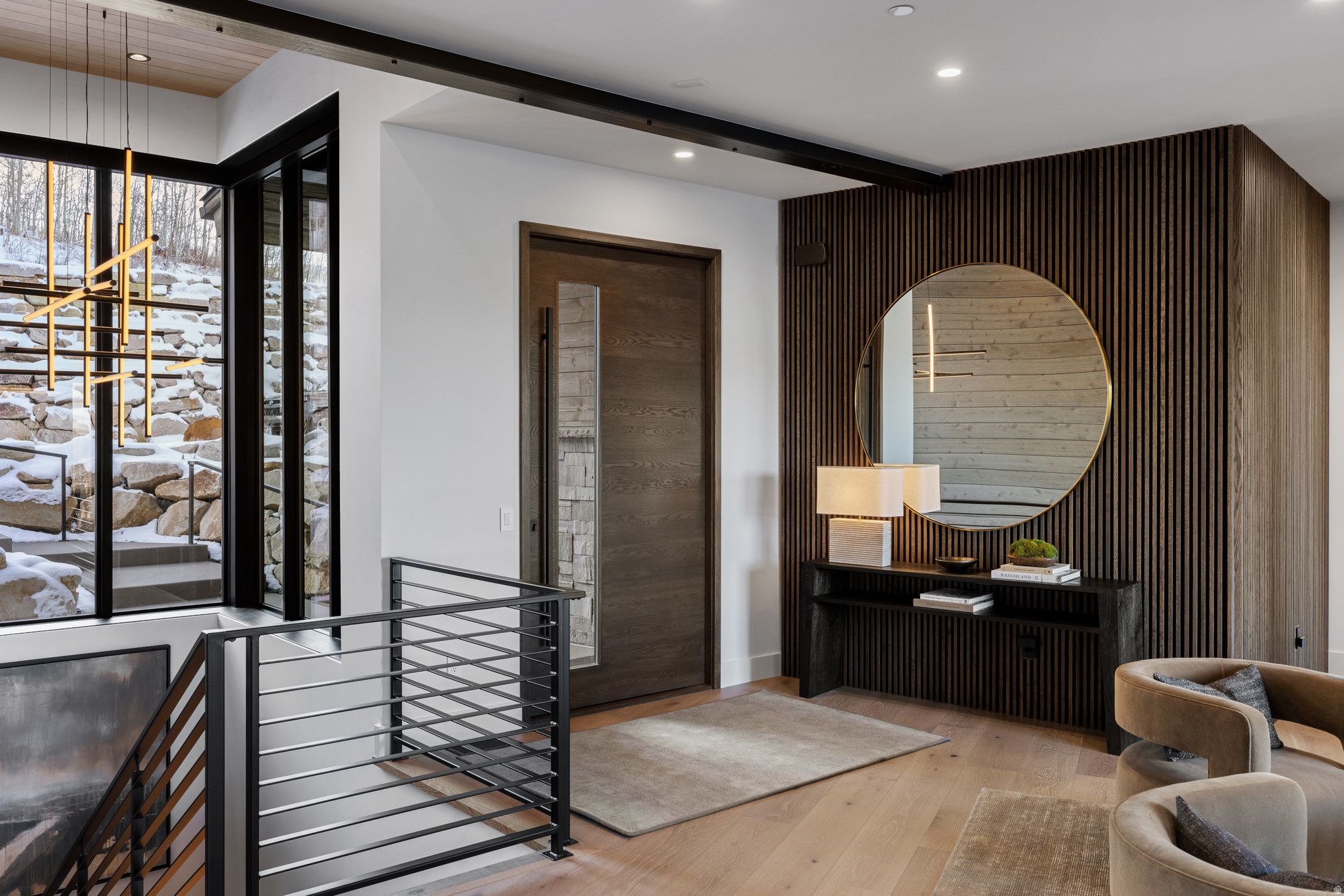 8939 MOONSHADOW CT