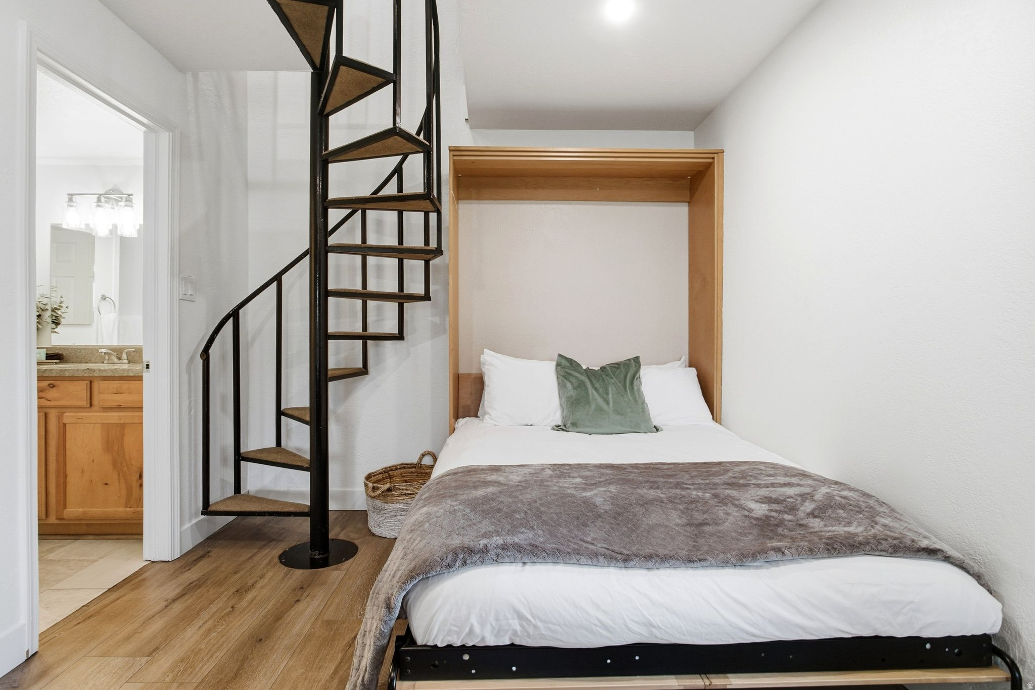 2100 CANYONS RESORT DR #17 C-2