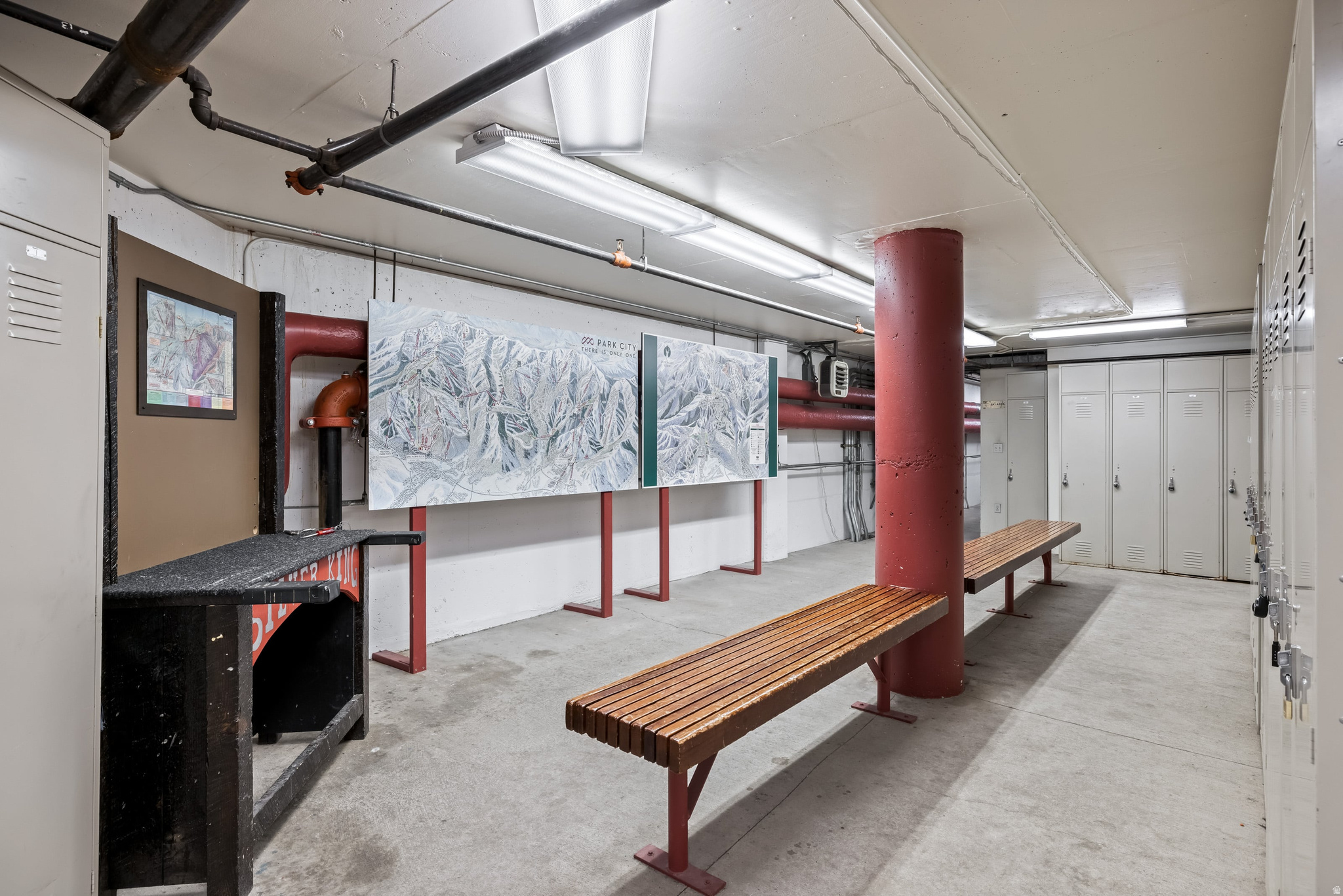 1485 EMPIRE AVE #202