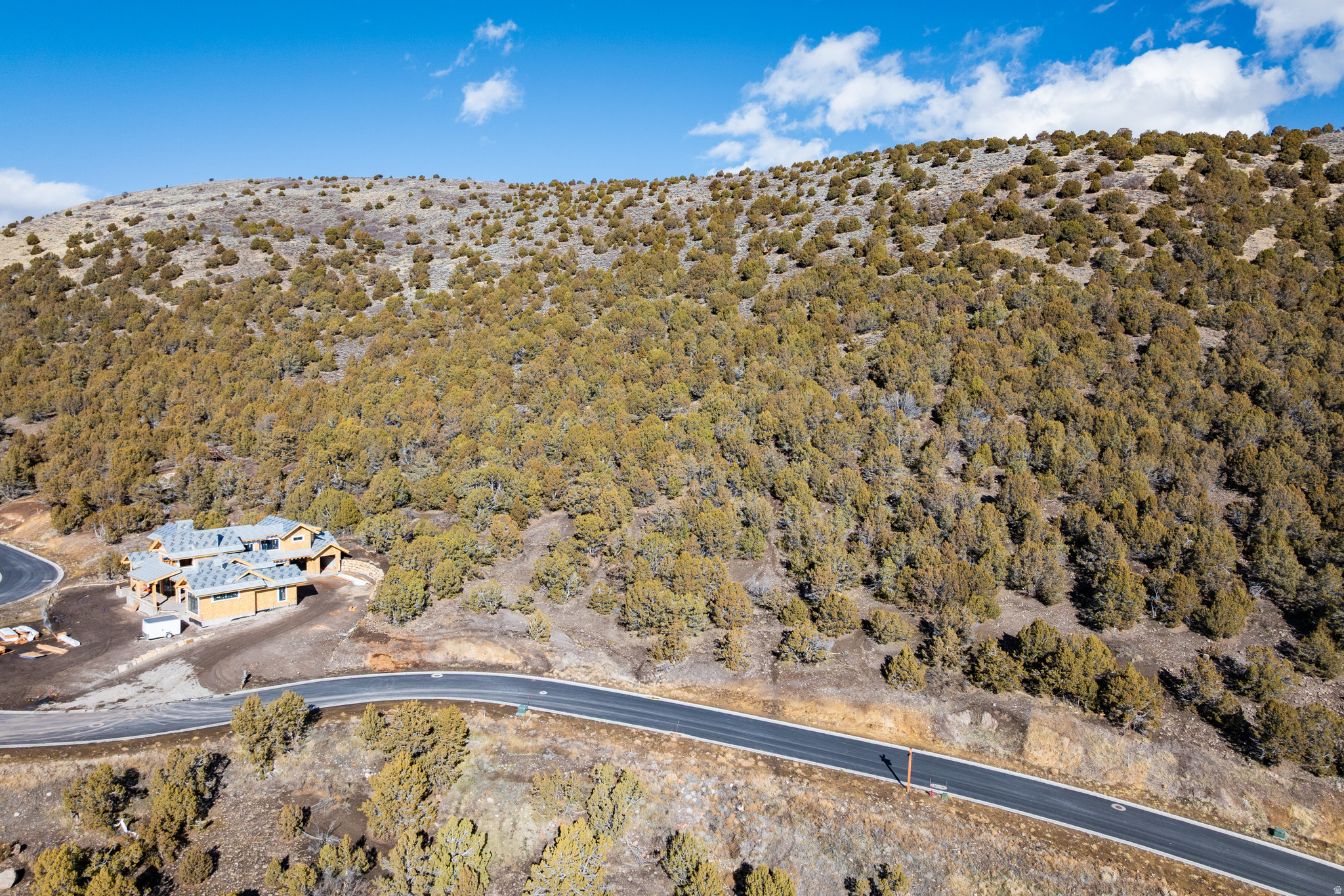 2877 E LA SAL PEAK DR Unit: 606