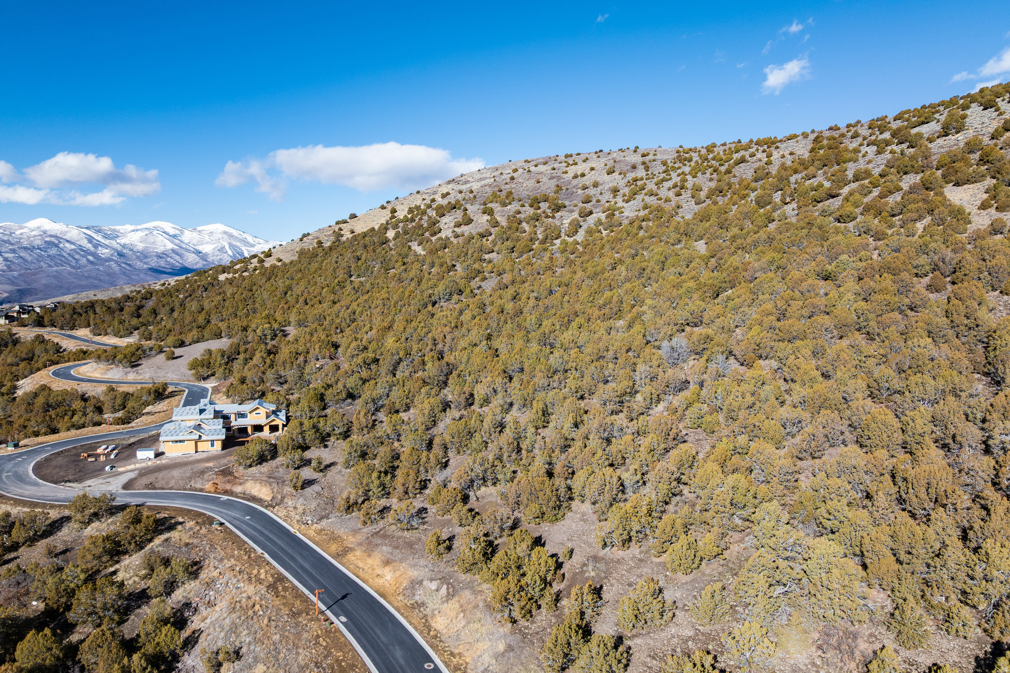 2877 E LA SAL PEAK DR Unit: 606
