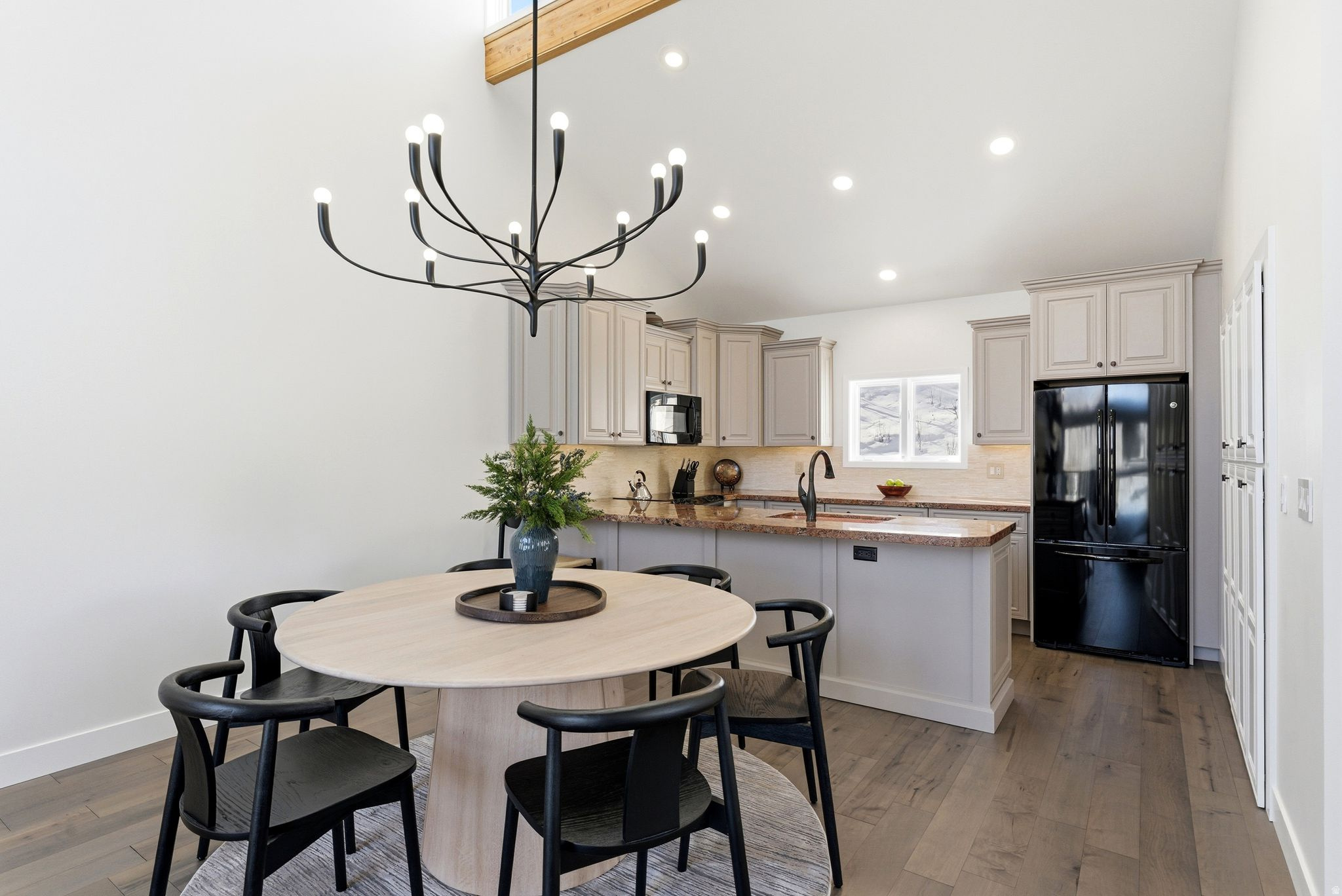 1540 S DEER VALLEY DR #27