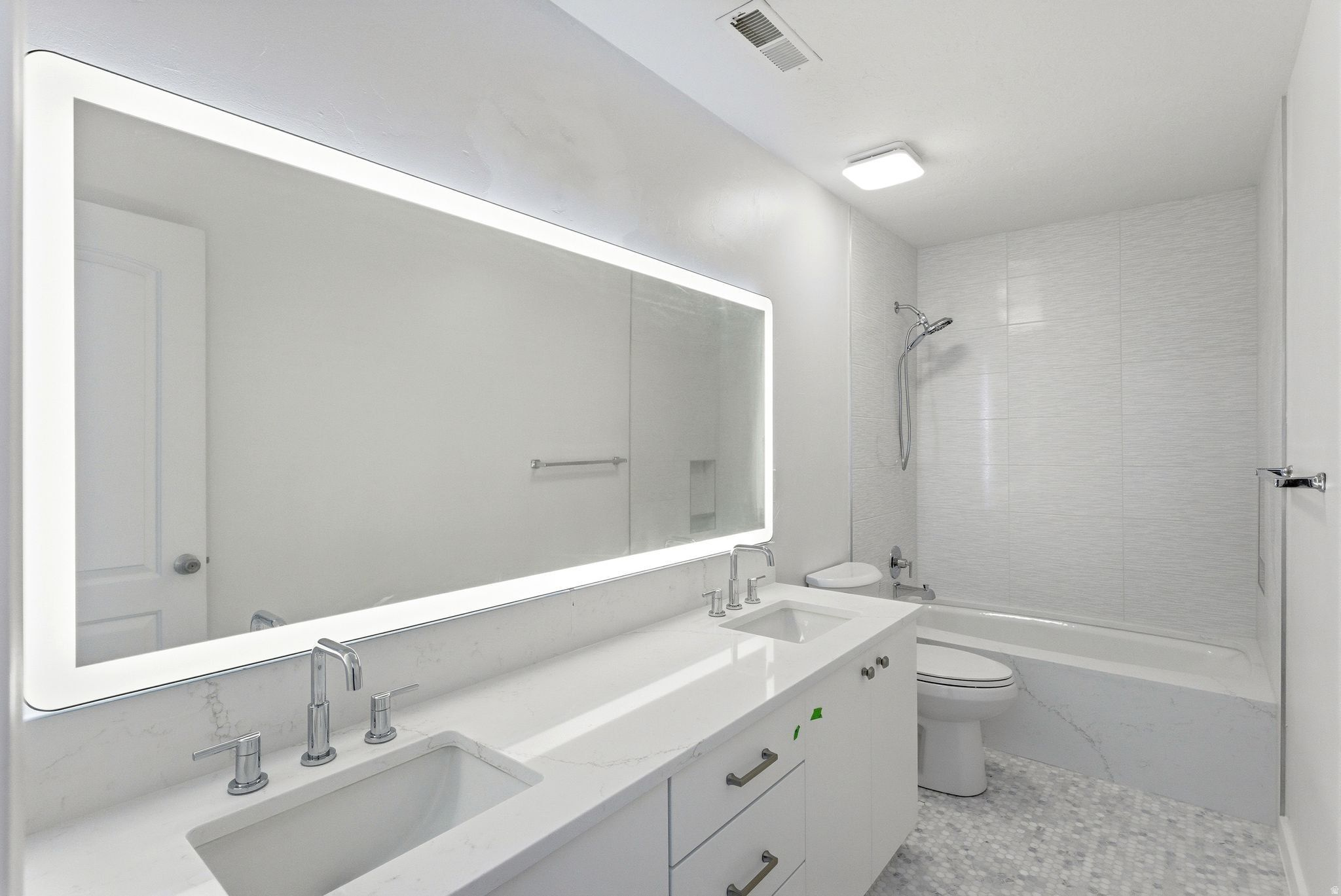 1679 VILLAGE ROUND DR