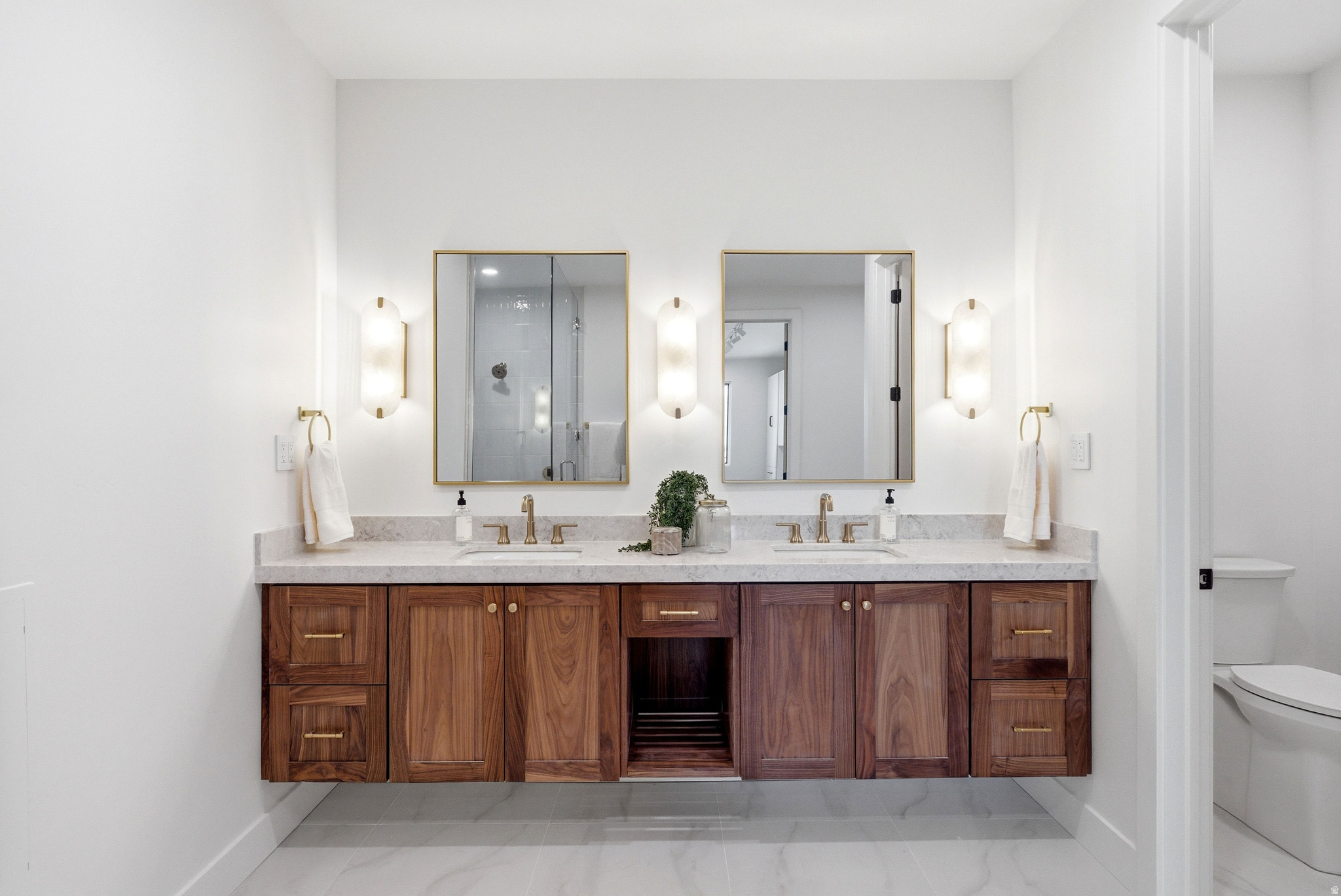 1922 S HIGHWAY 40 #2