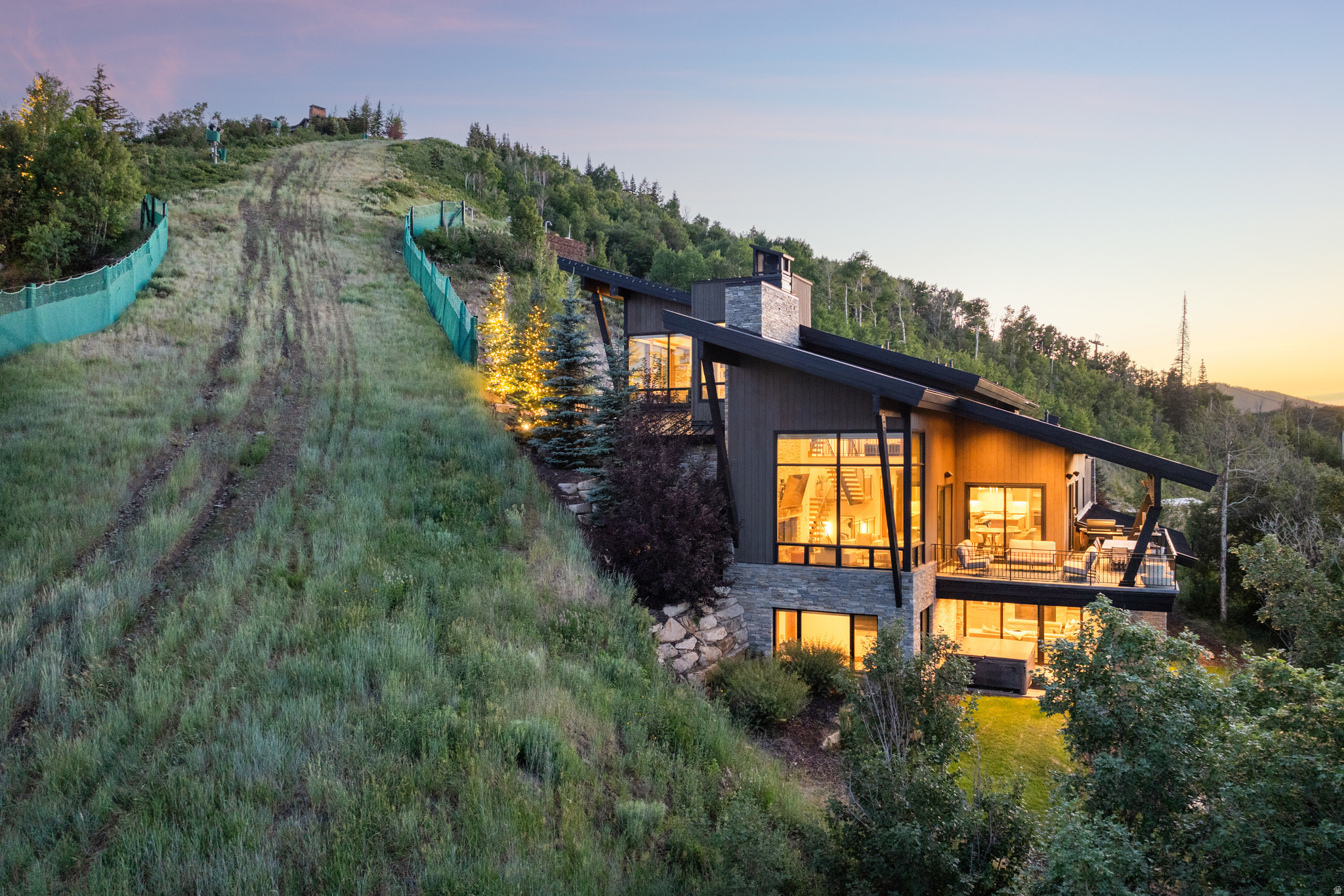 10738 SUMMIT VIEW DR