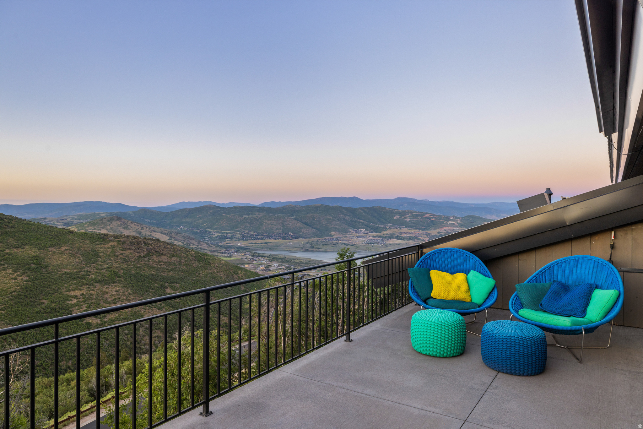 10738 SUMMIT VIEW DR