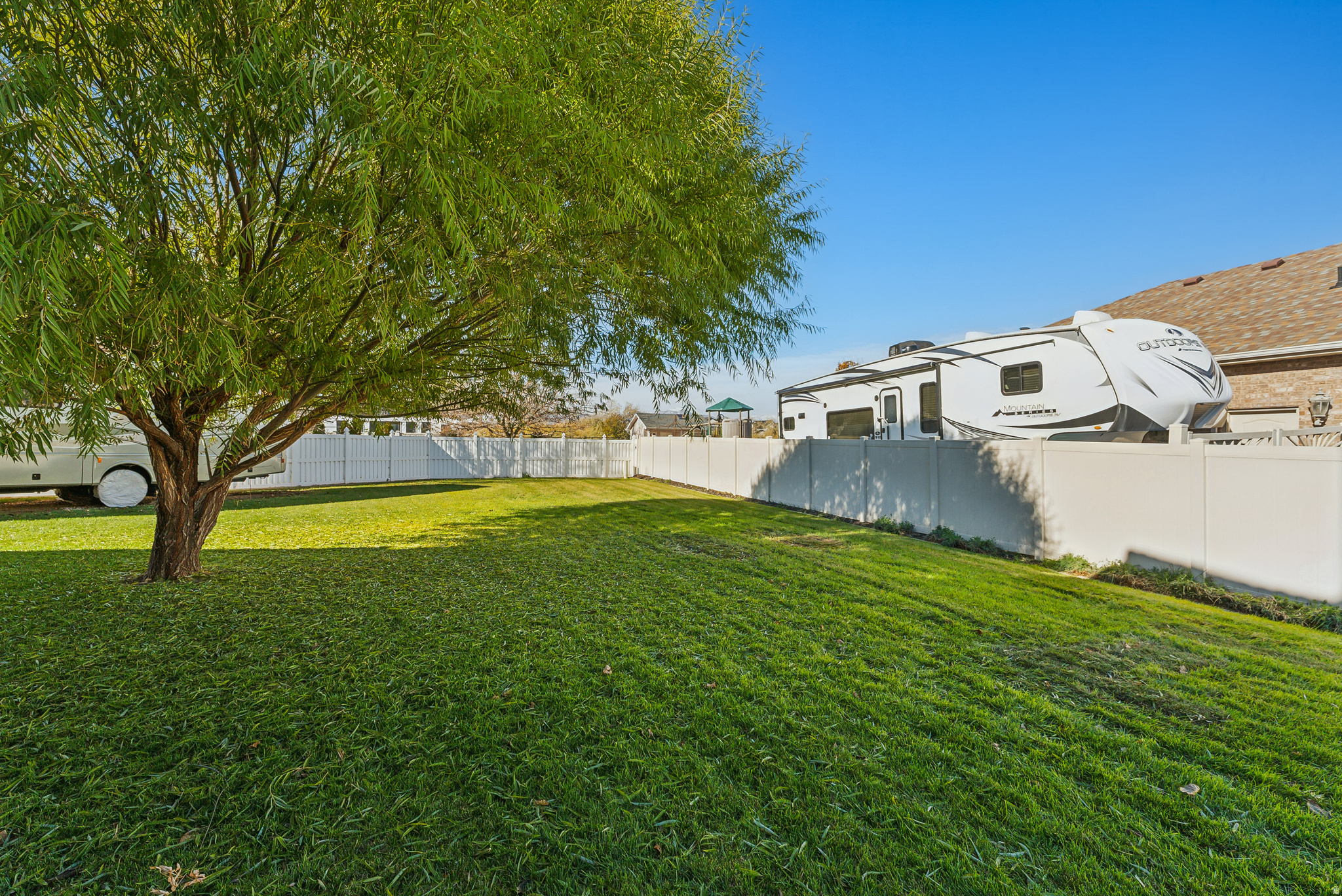 11694 S STONE CREST CIR