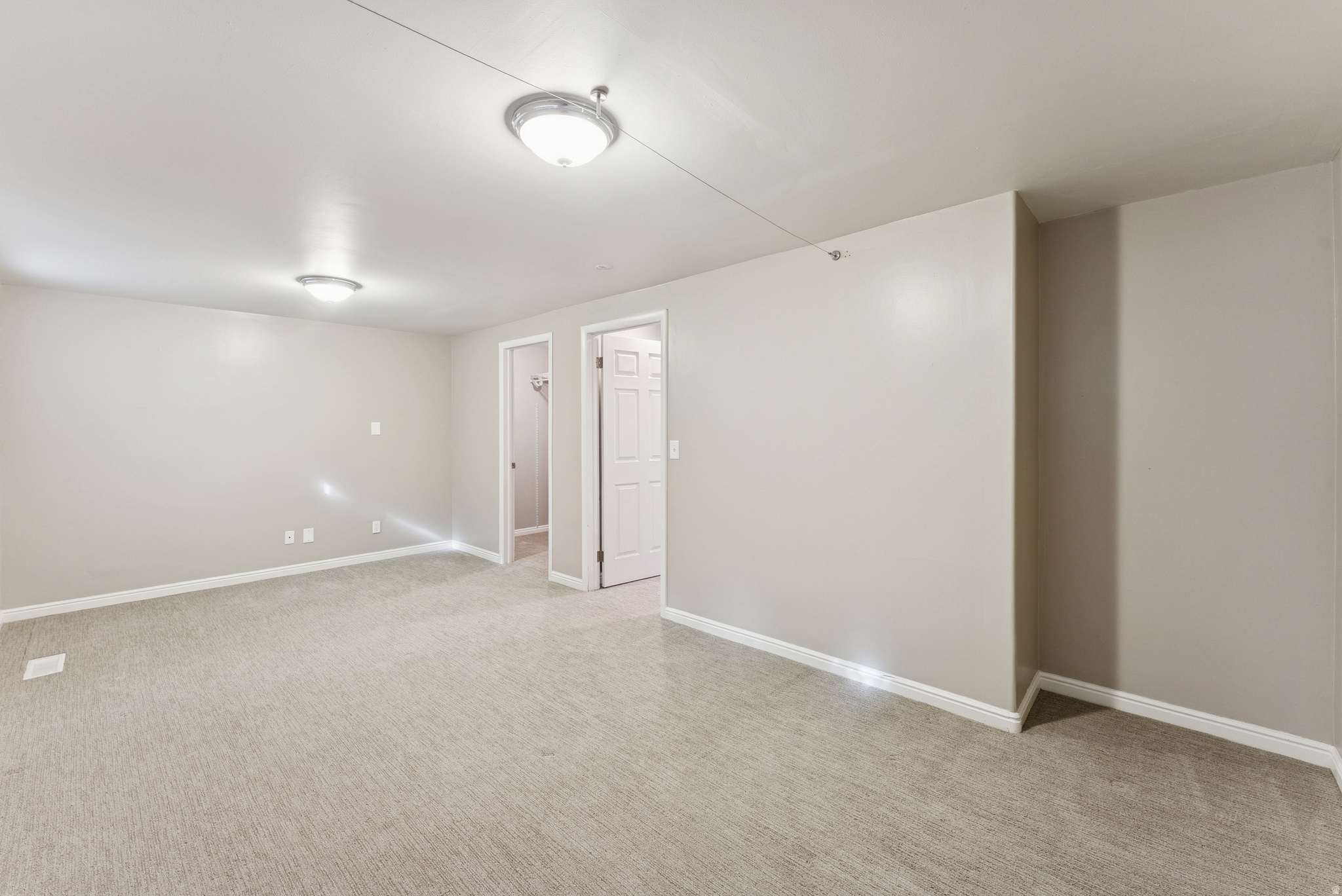 3651 E OAKVIEW DR