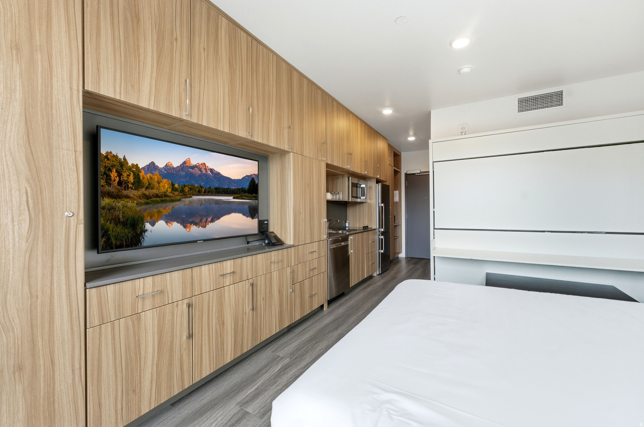 2670 W CANYONS RESORT DR #203