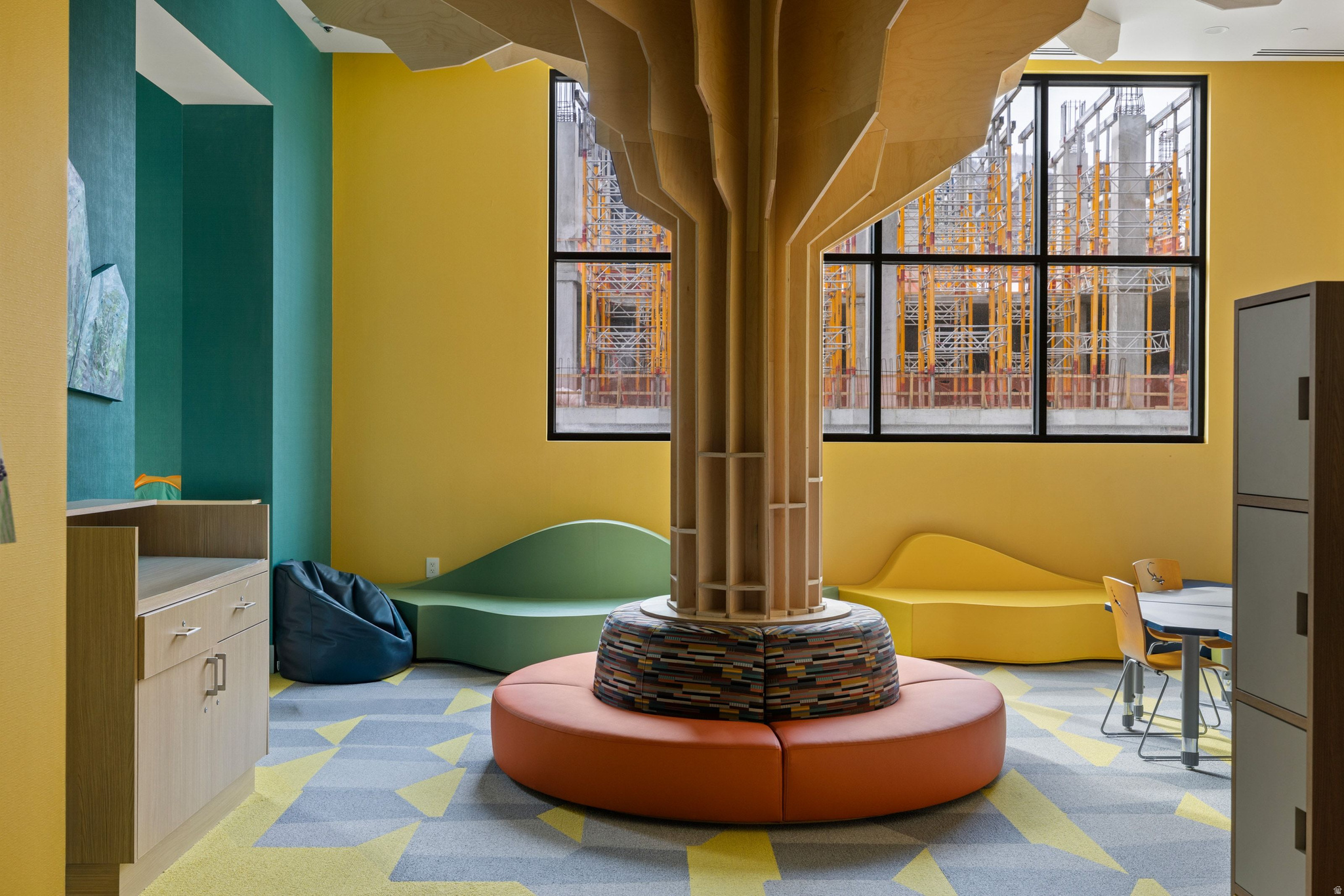 1702 W GLENCOE MOUNTAIN WAY