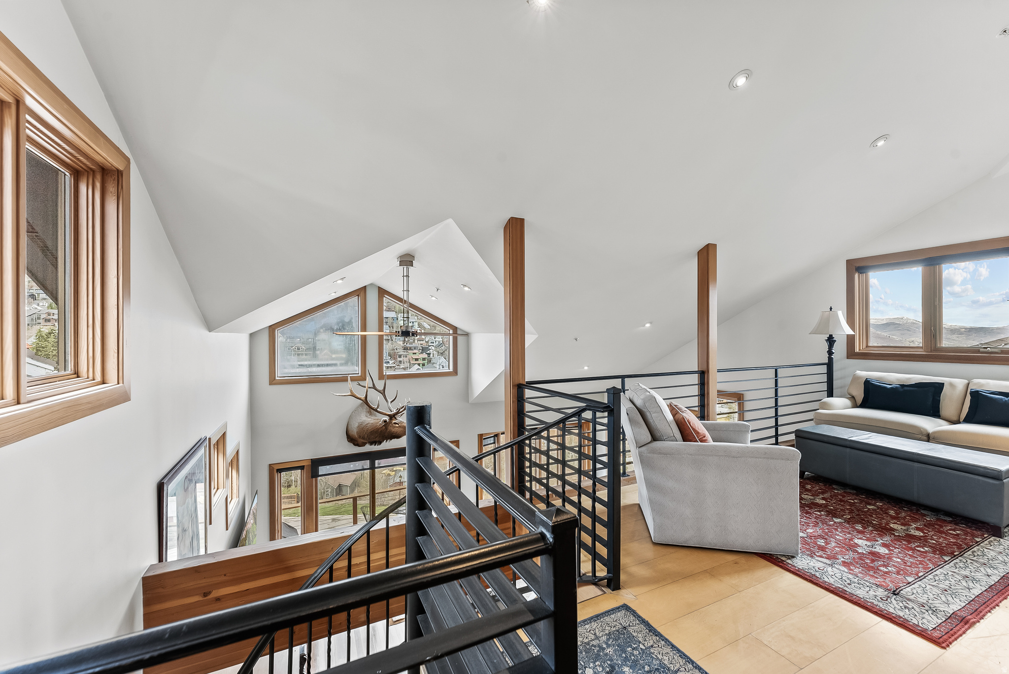 265 ONTARIO AVE