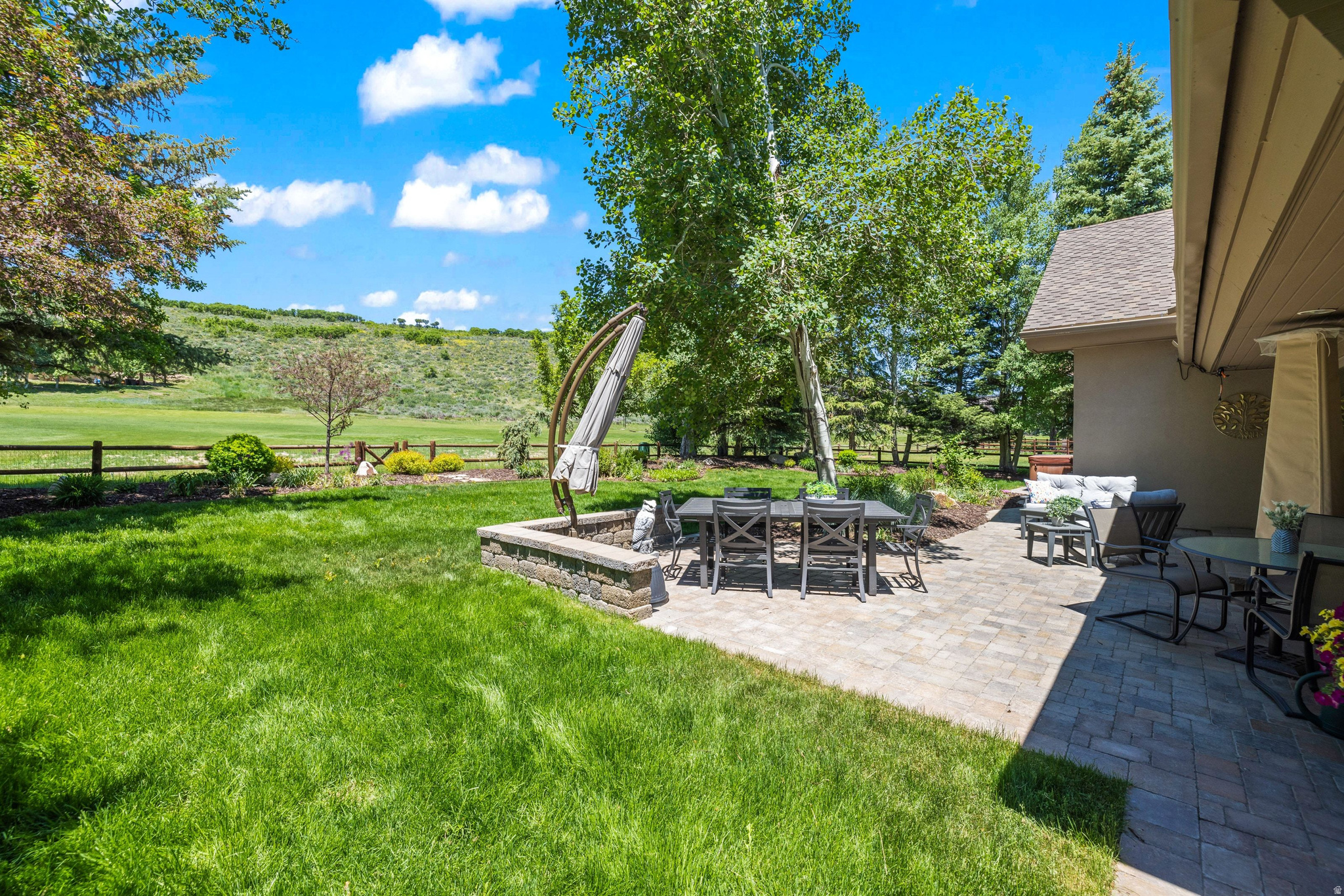 2808 AMERICAN SADDLER DR