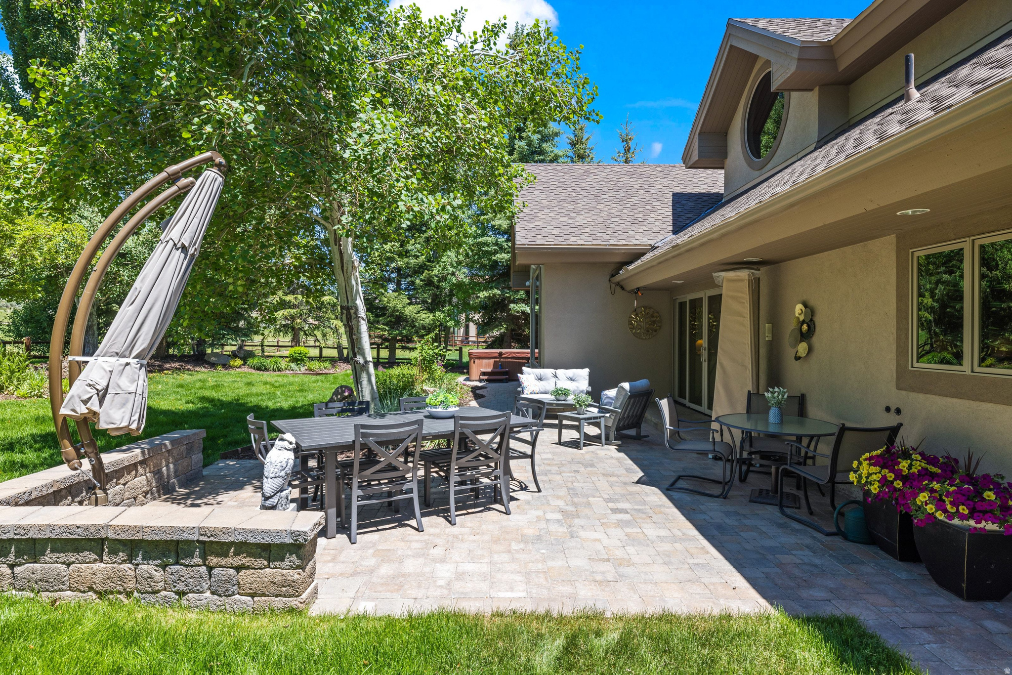 2808 AMERICAN SADDLER DR