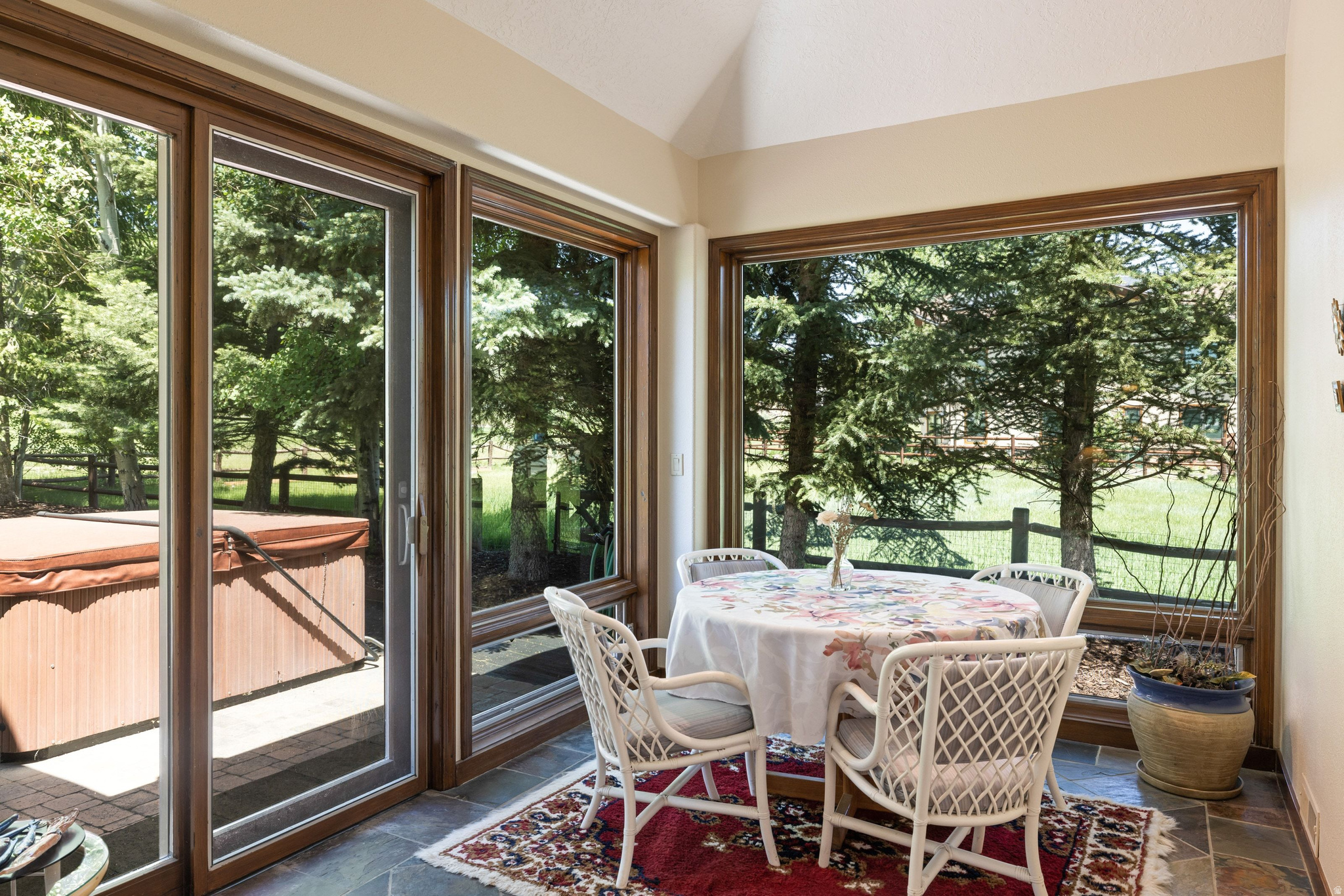 2808 AMERICAN SADDLER DR