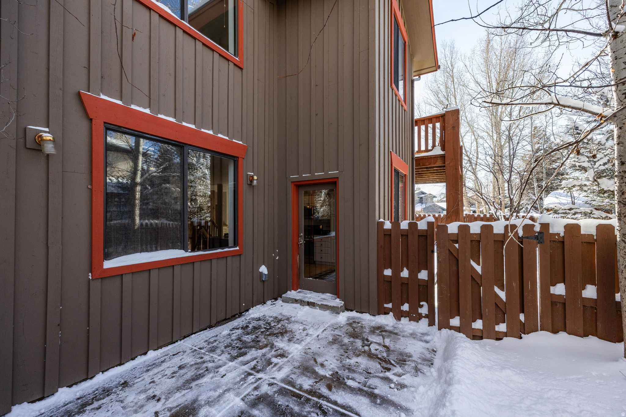 1023 STATION LOOP RD