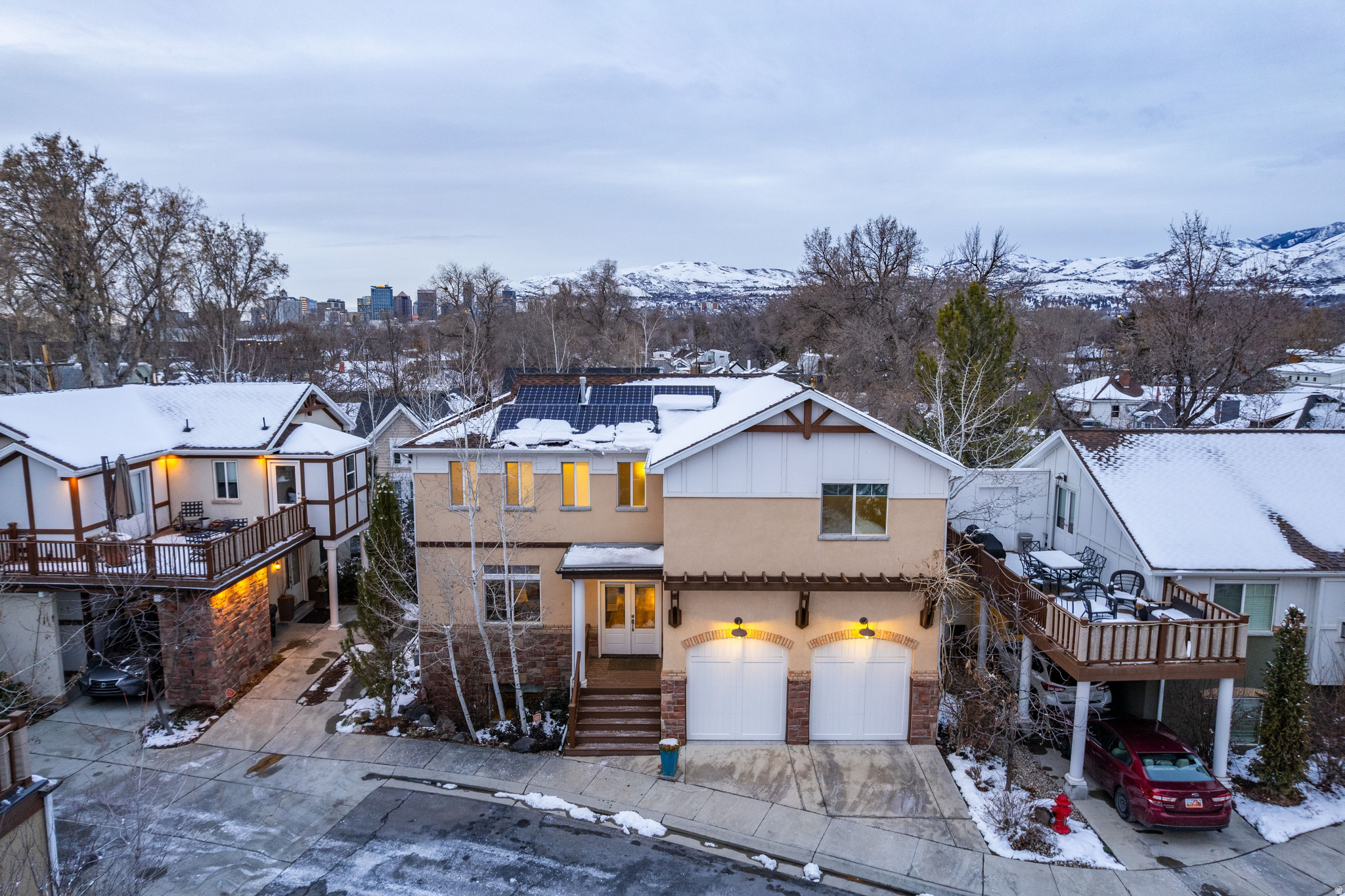 1195 S LIBERTY WELLS PL