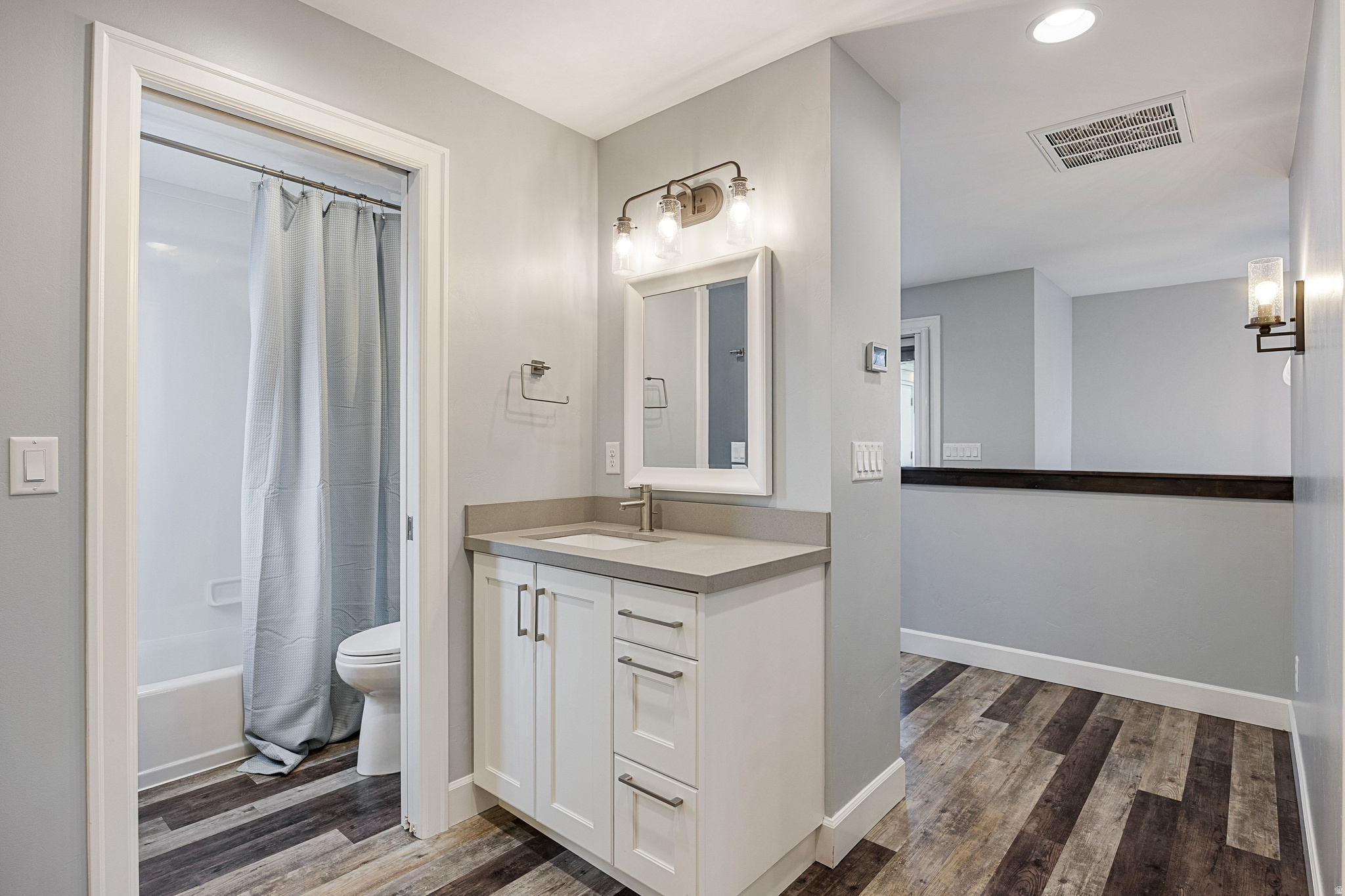 1195 S LIBERTY WELLS PL