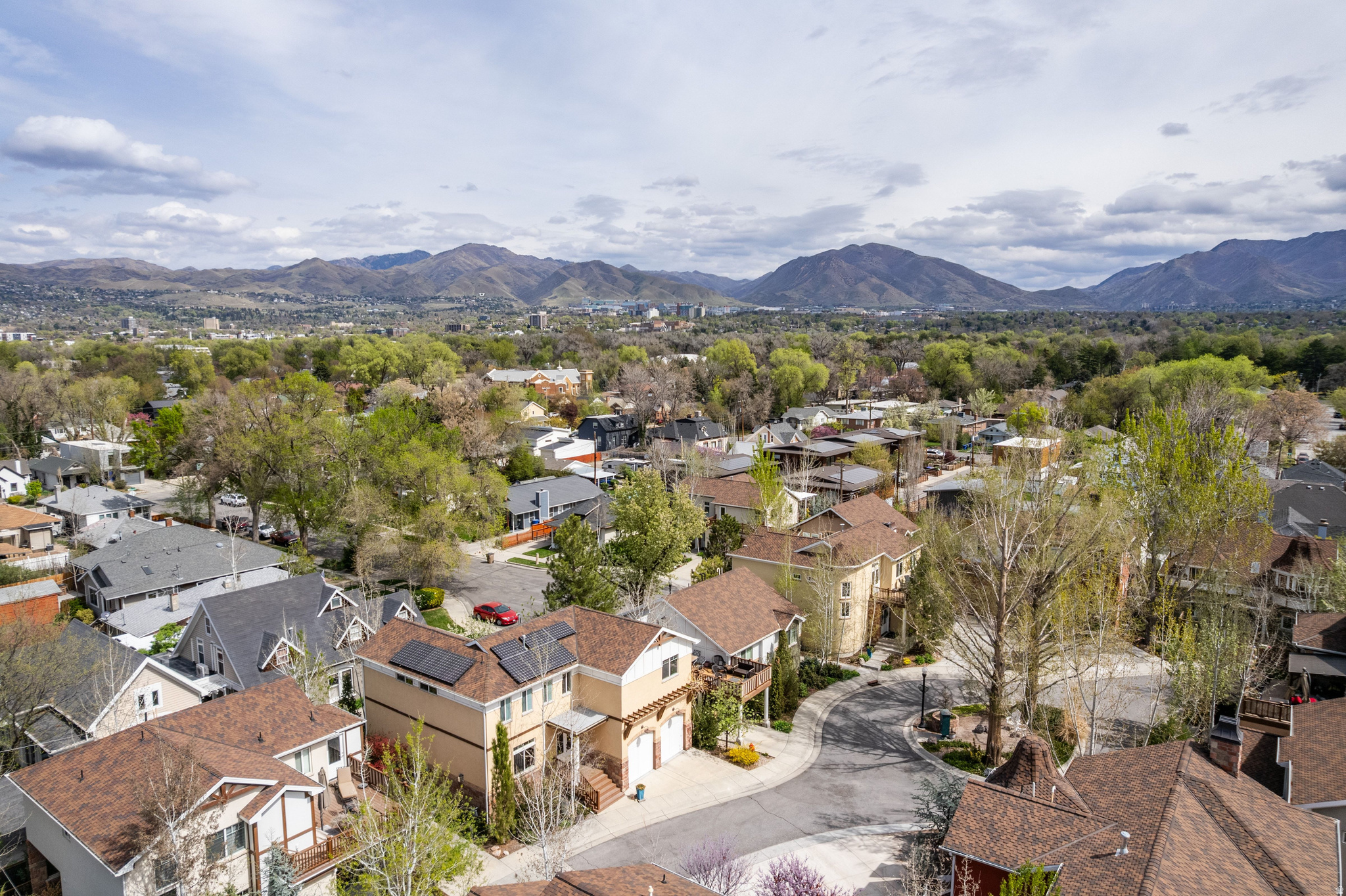 1195 S LIBERTY WELLS PL