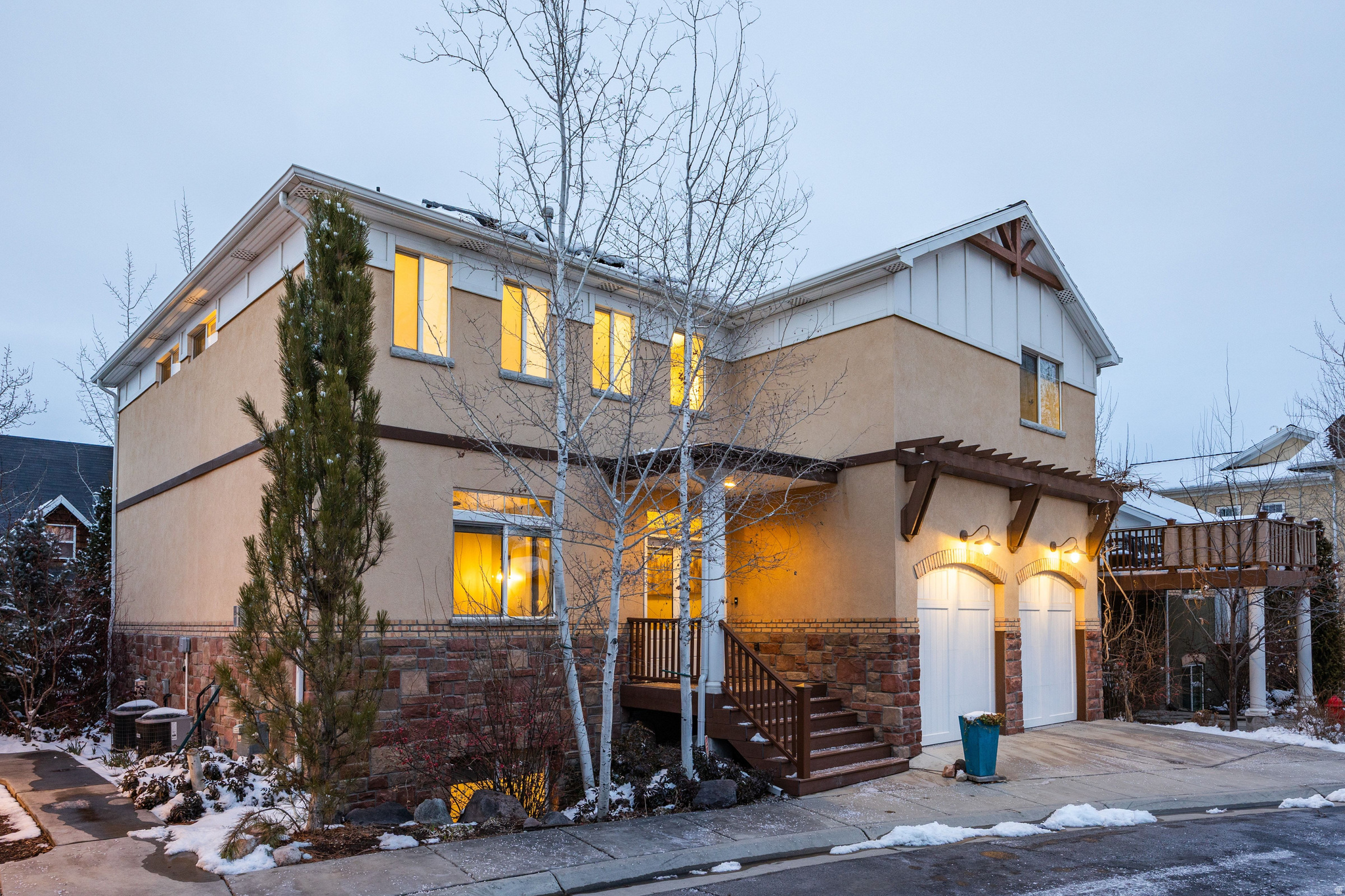 1195 S LIBERTY WELLS PL