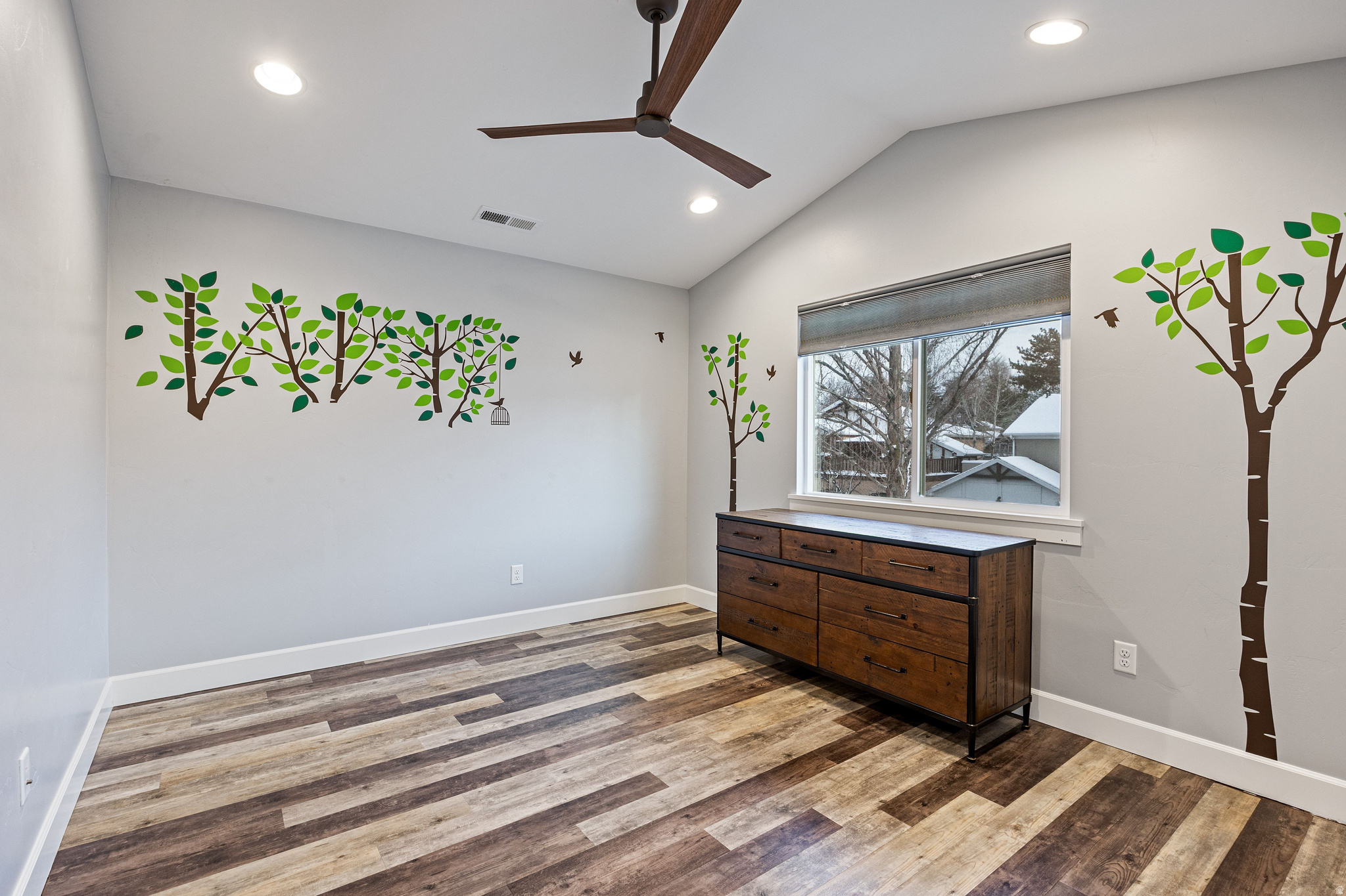 1195 S LIBERTY WELLS PL