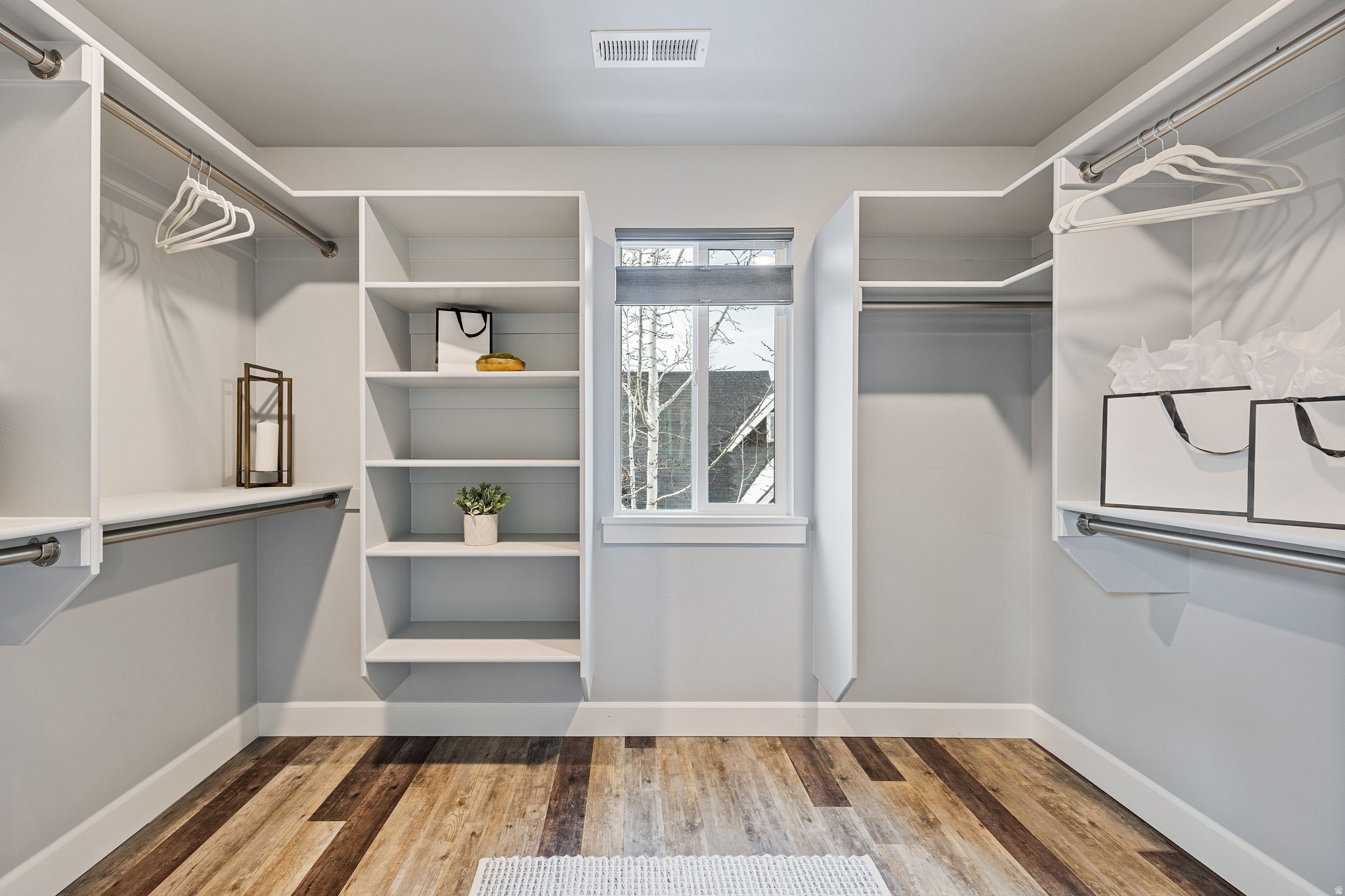 1195 S LIBERTY WELLS PL