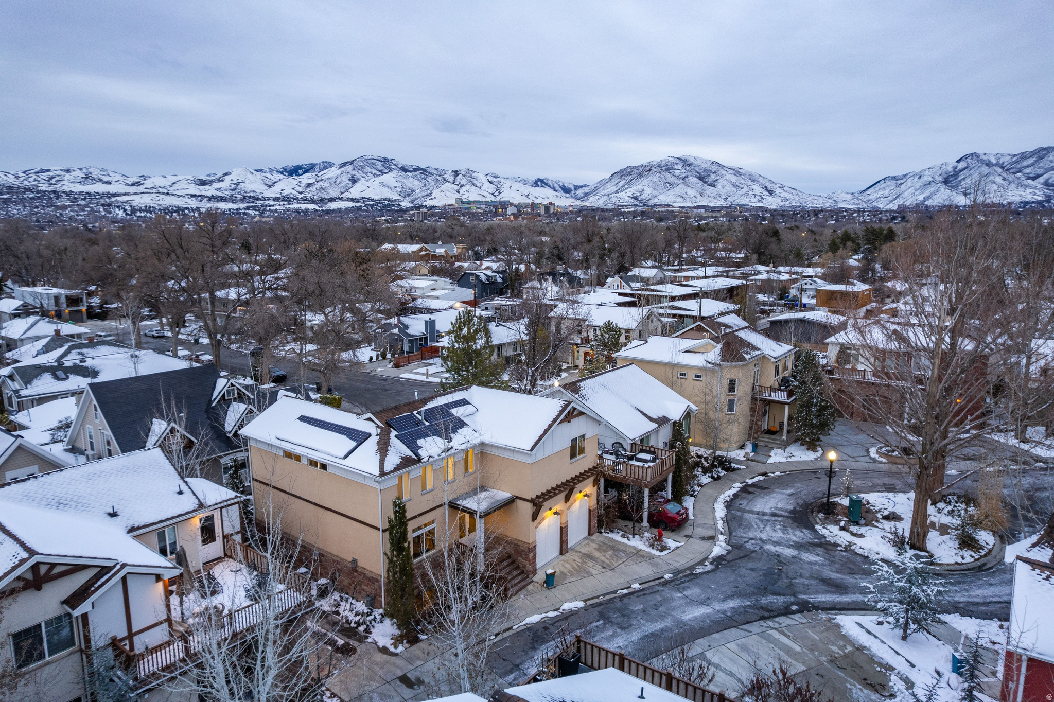 1195 S LIBERTY WELLS PL