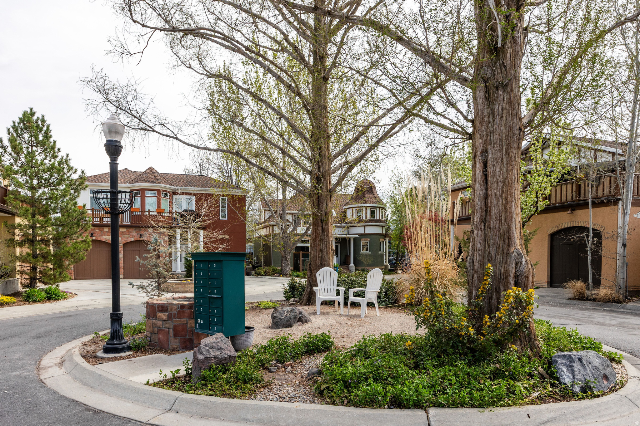 1195 S LIBERTY WELLS PL