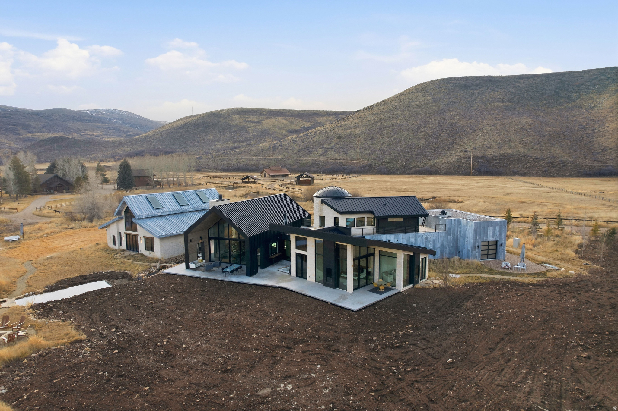 6950 N RIVER VALLEY DR