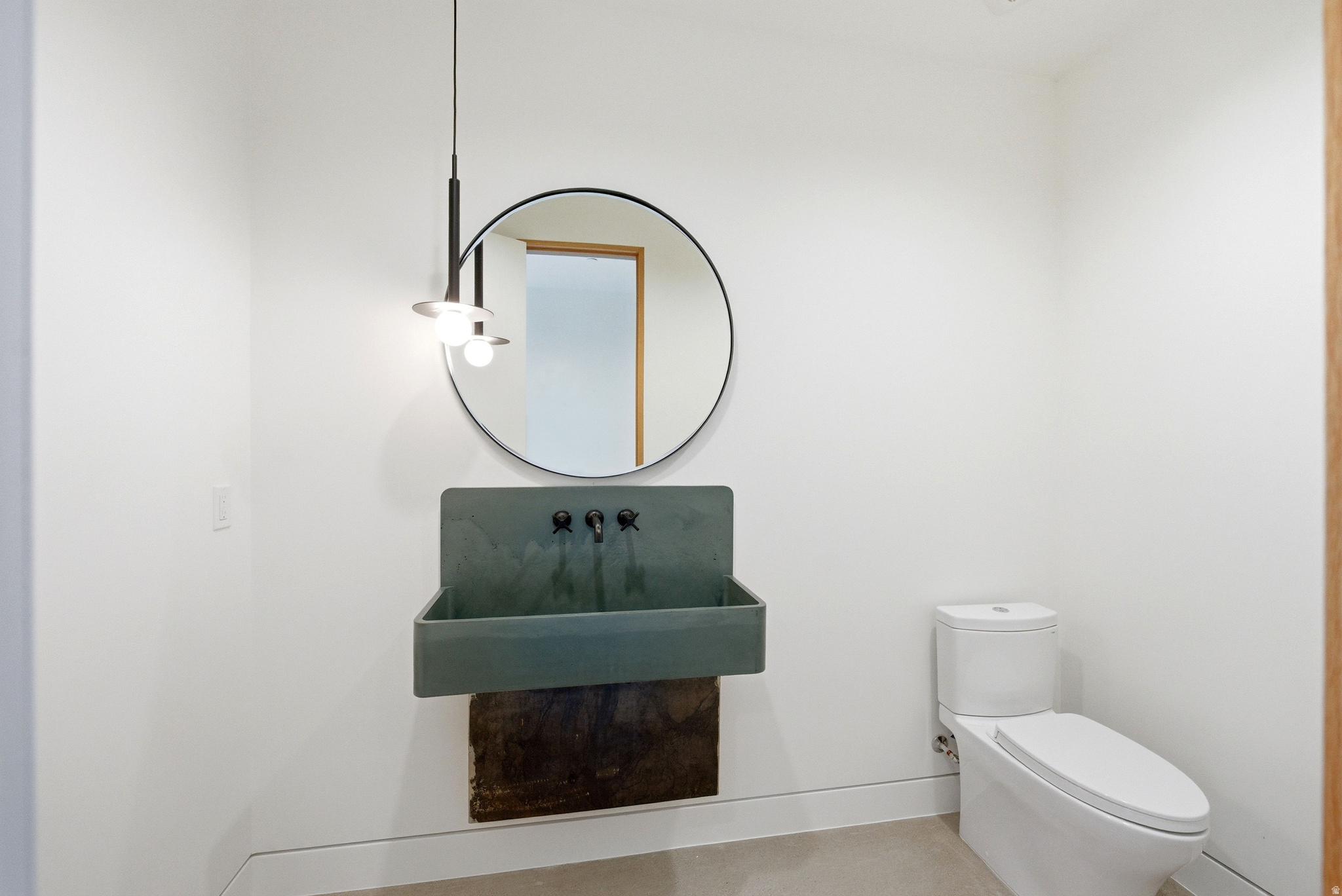 6950 N RIVER VALLEY DR