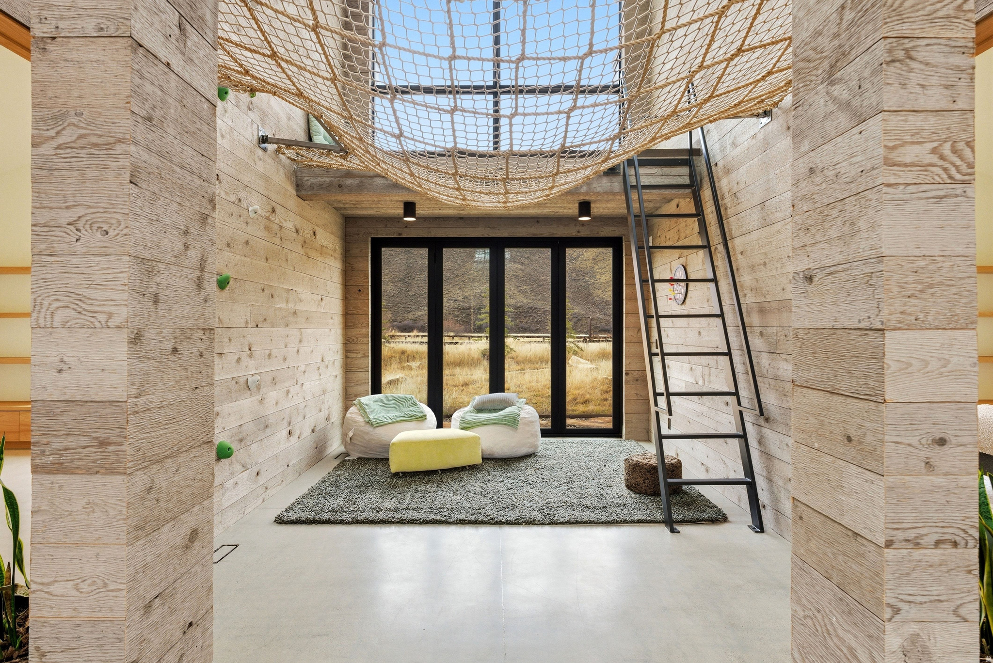 6950 N RIVER VALLEY DR