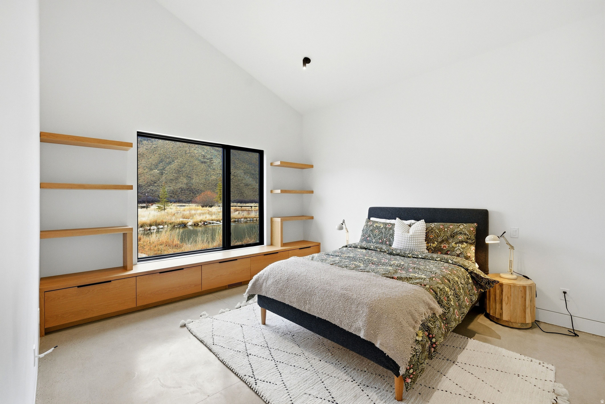 6950 N RIVER VALLEY DR