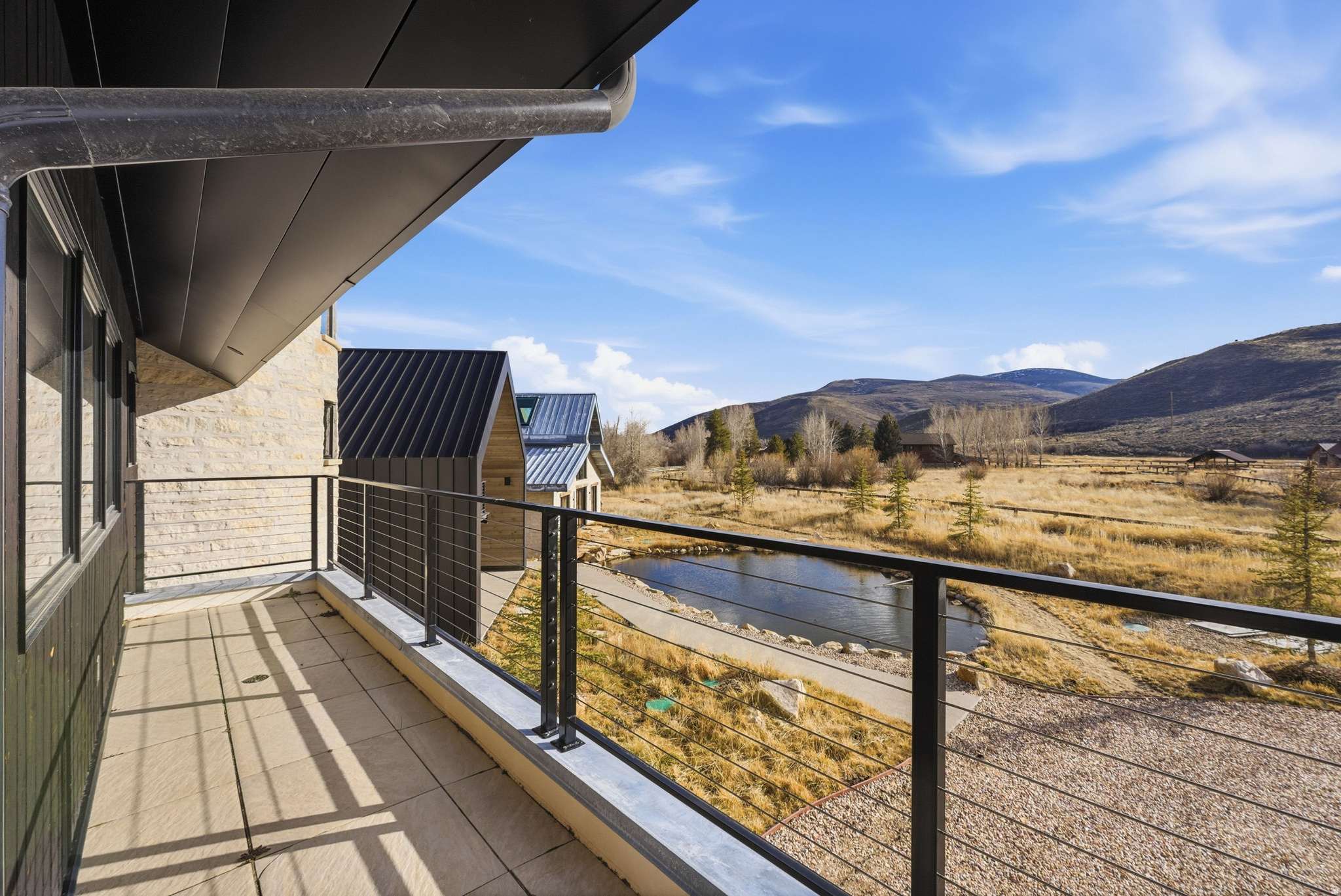 6950 N RIVER VALLEY DR