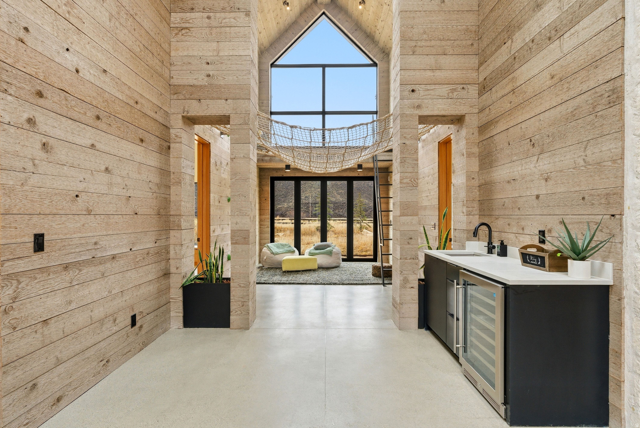 6950 N RIVER VALLEY DR